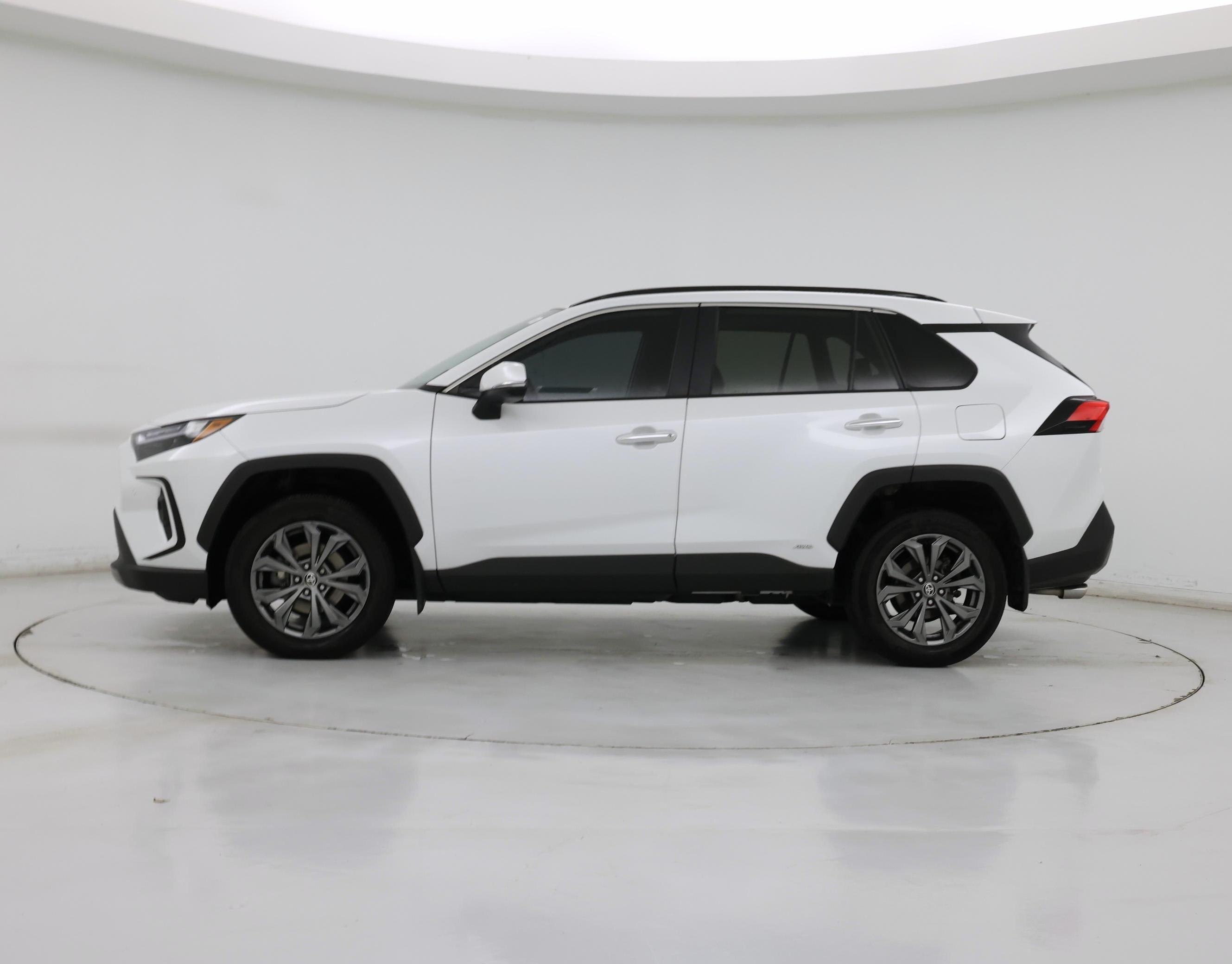 Thumbnail: 2023 Toyota RAV4 - 3