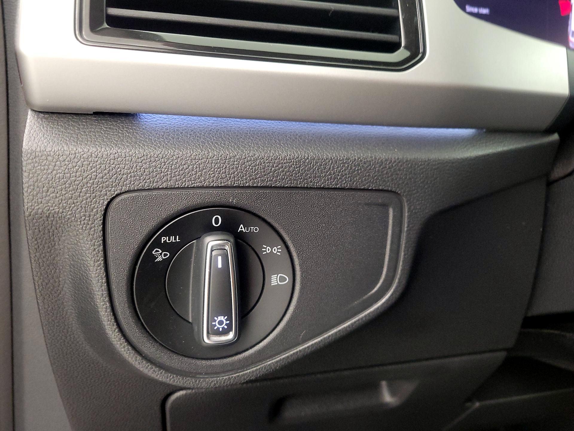 Thumbnail: 2023 Volkswagen Atlas - 13