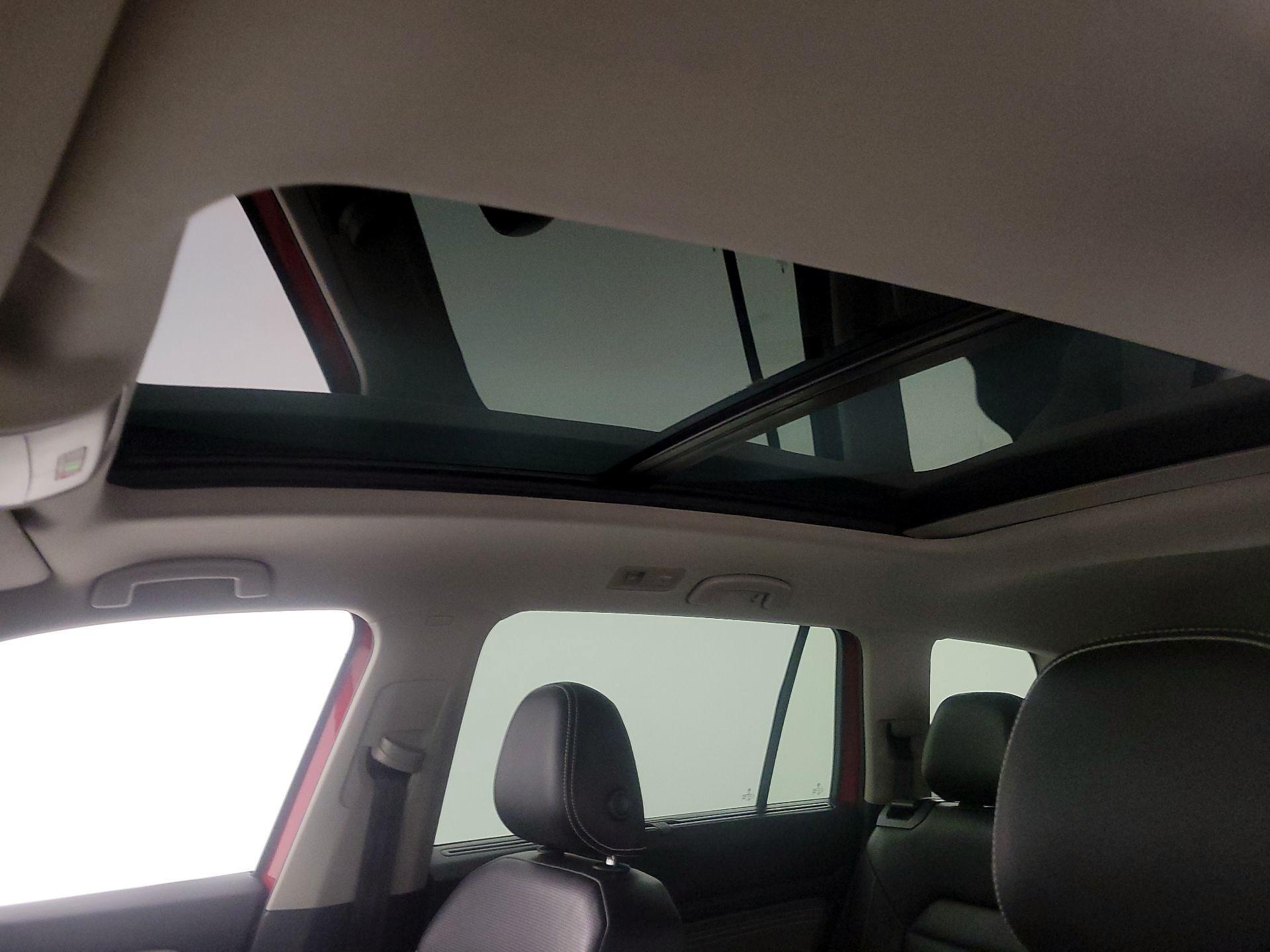 Thumbnail: 2023 Volkswagen Atlas - 19