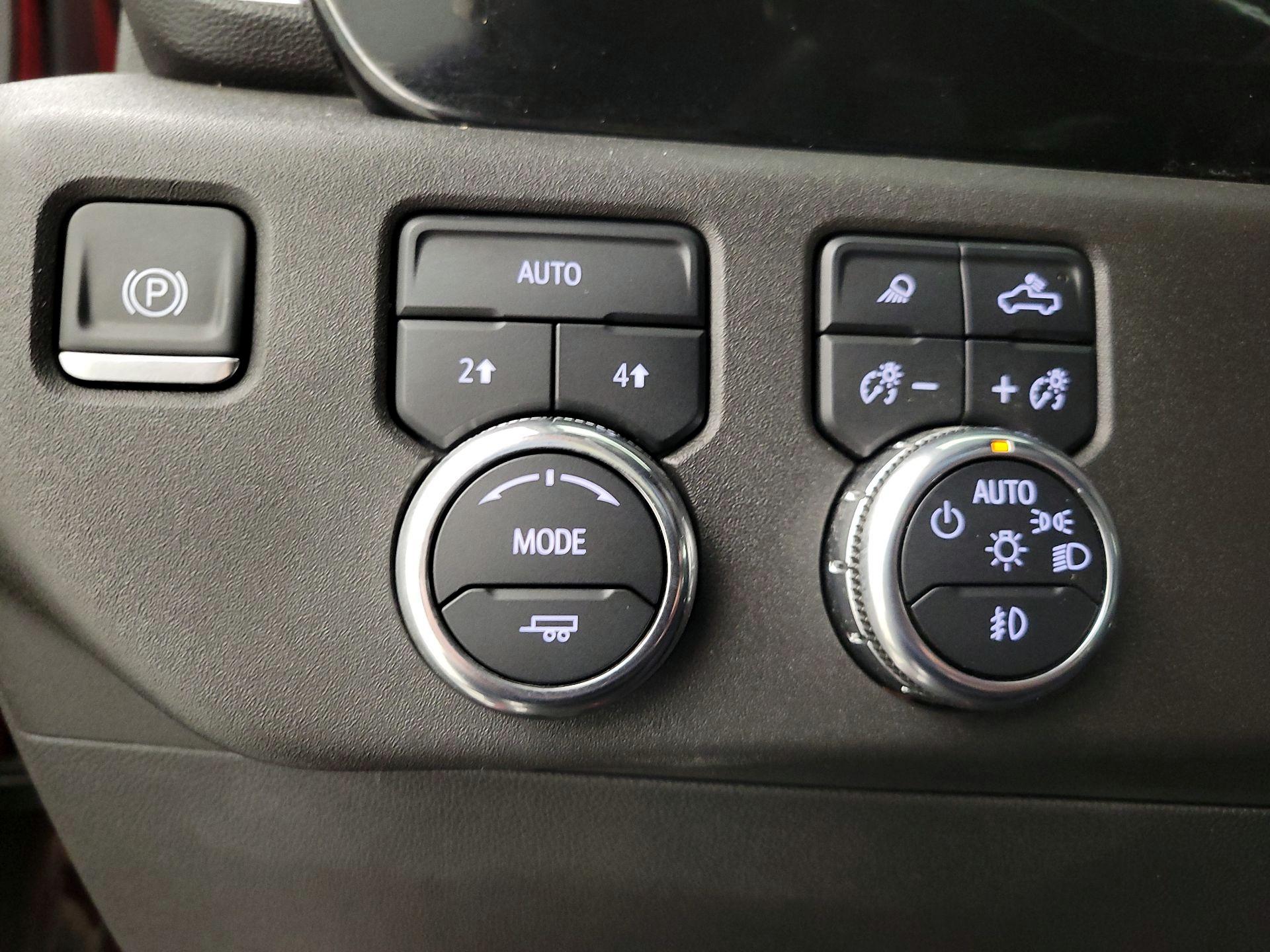 Thumbnail: 2024 GMC Sierra 1500 - 13