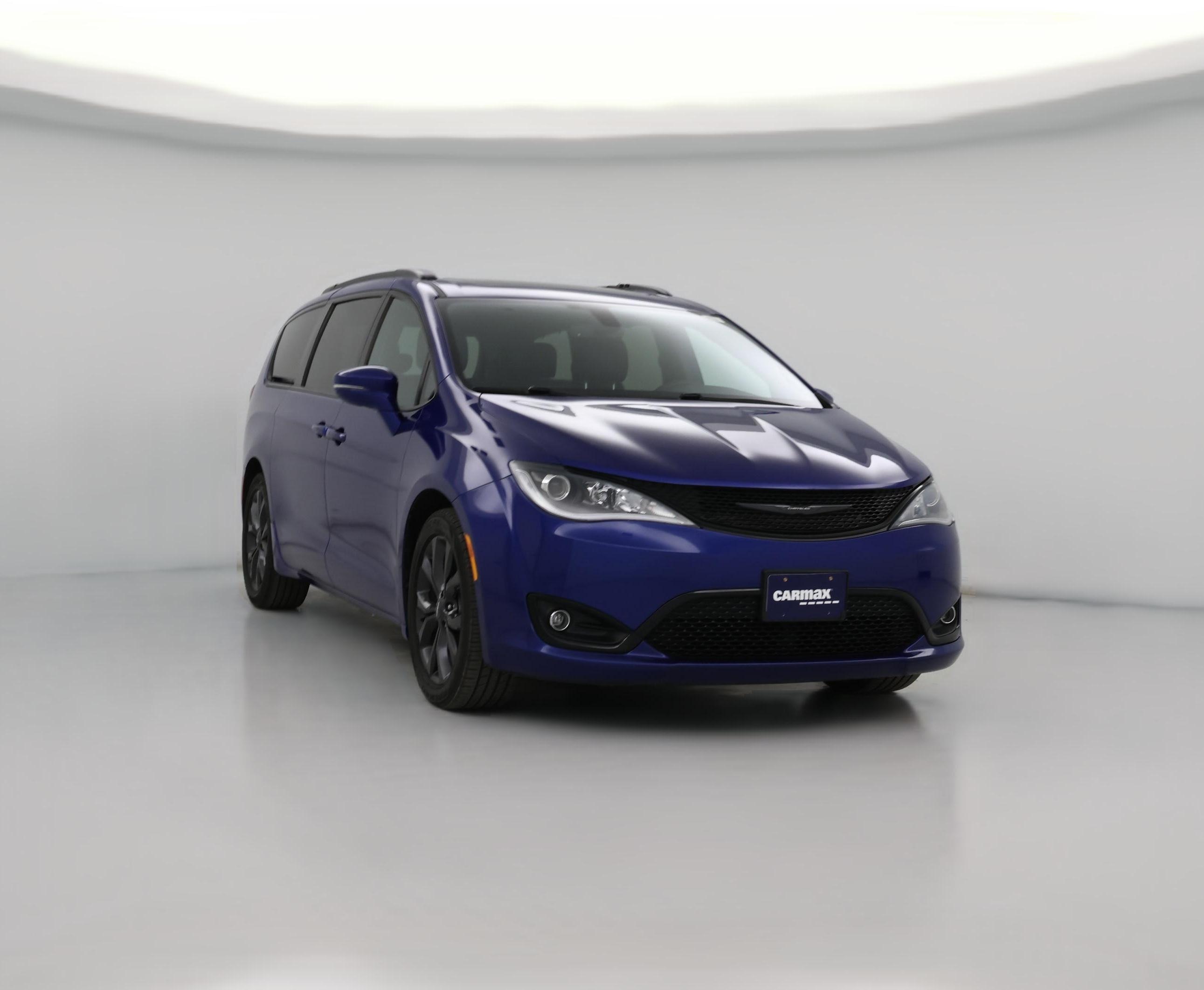 Thumbnail: 2019 Chrysler Pacifica - 1