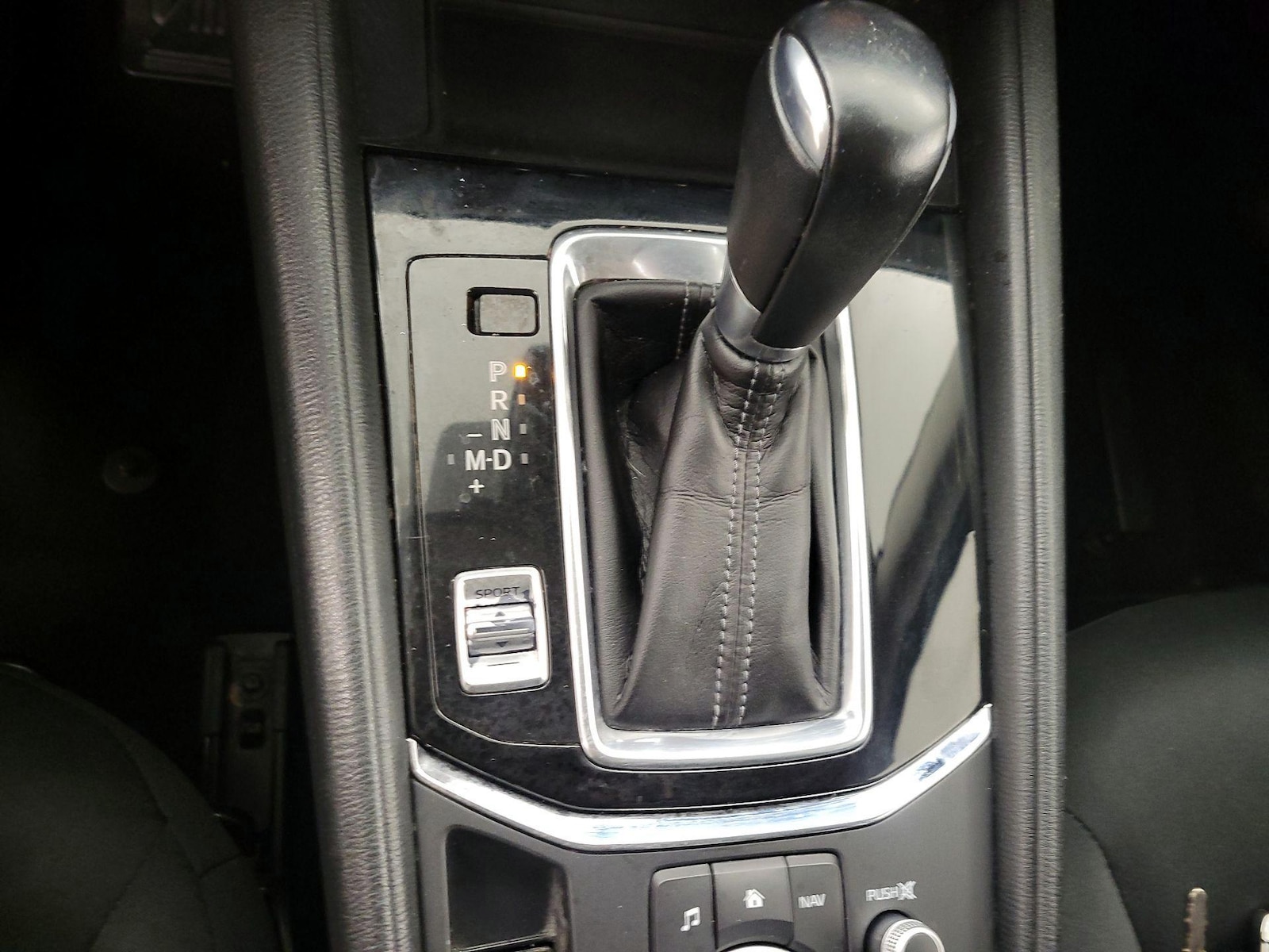 2020 Mazda CX-5 Sport - Photo 18