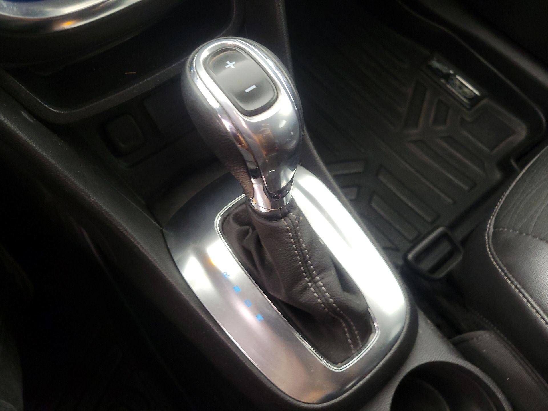 Thumbnail: 2015 Buick Encore - 17