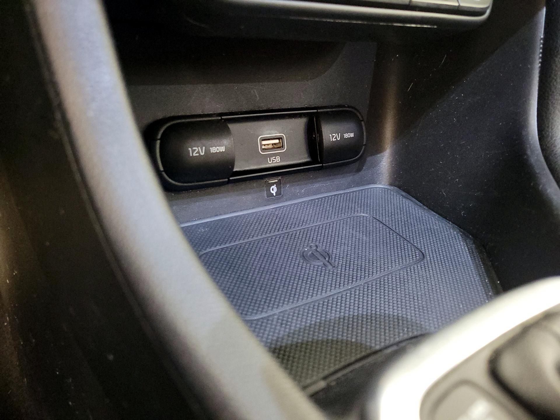 Thumbnail: 2022 Kia Sportage - 19