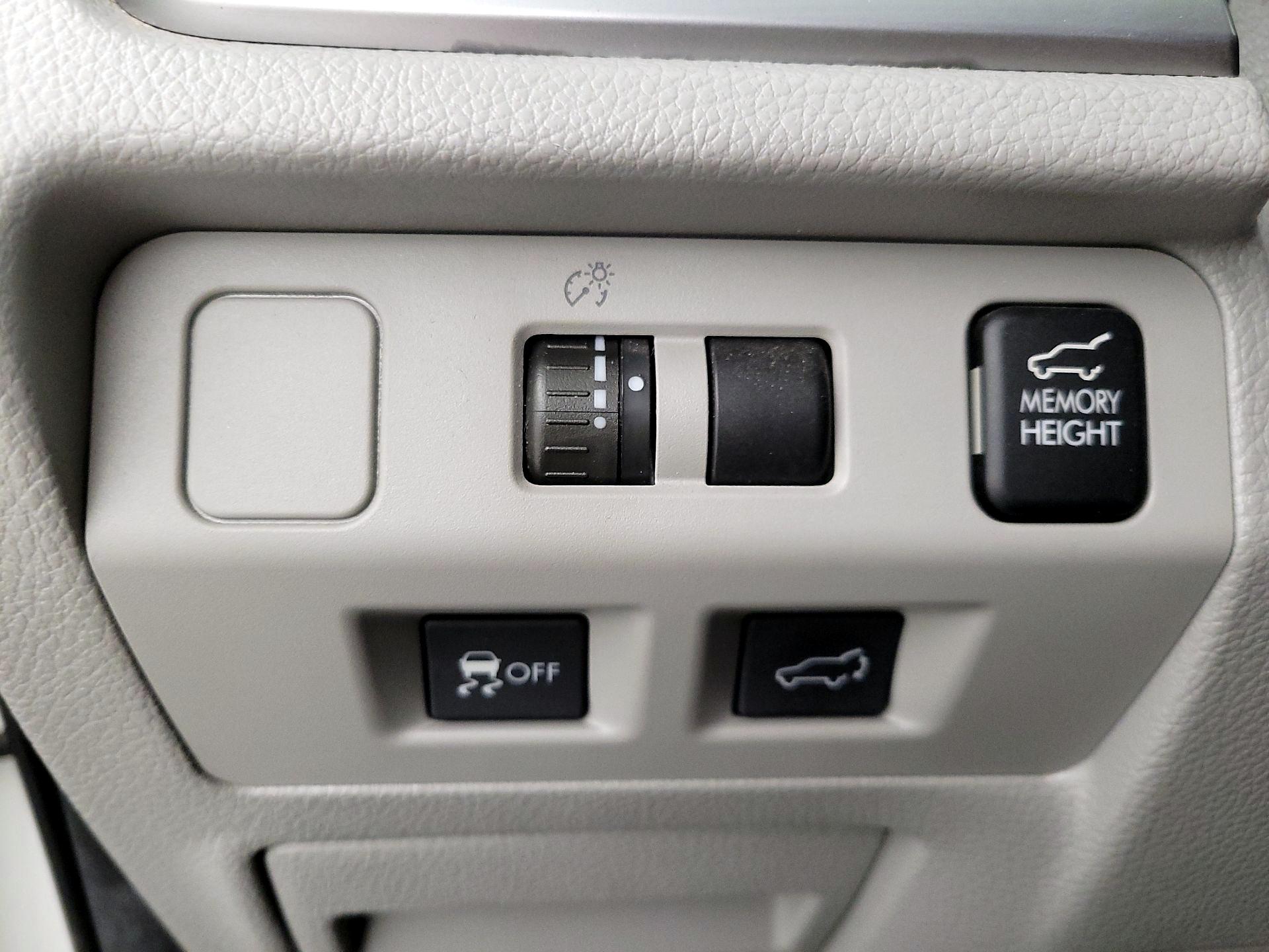 Thumbnail: 2015 Subaru Forester - 13