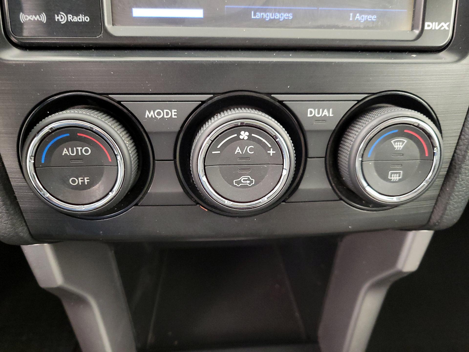 Thumbnail: 2015 Subaru Forester - 16