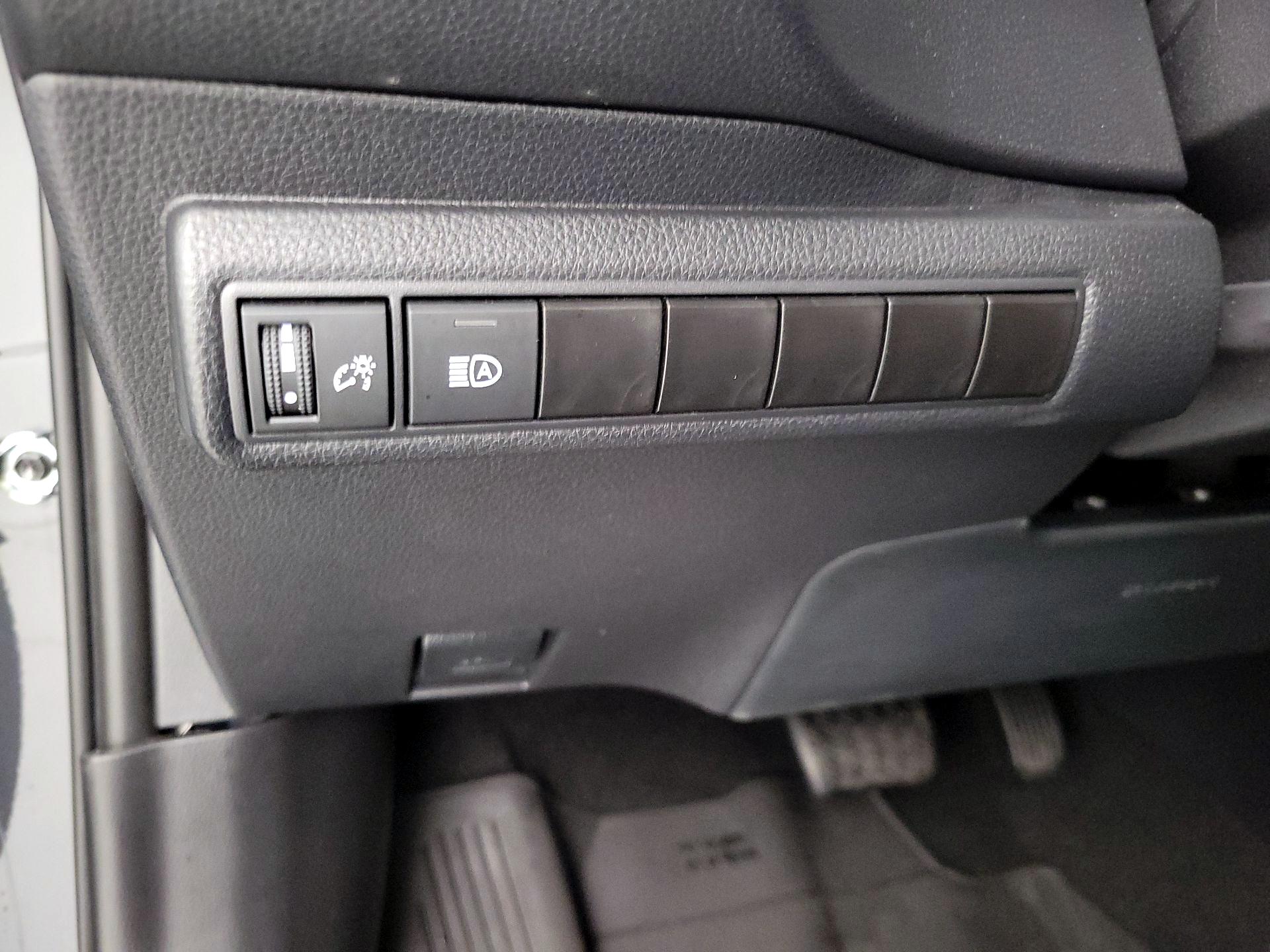 Thumbnail: 2024 Toyota Corolla - 13