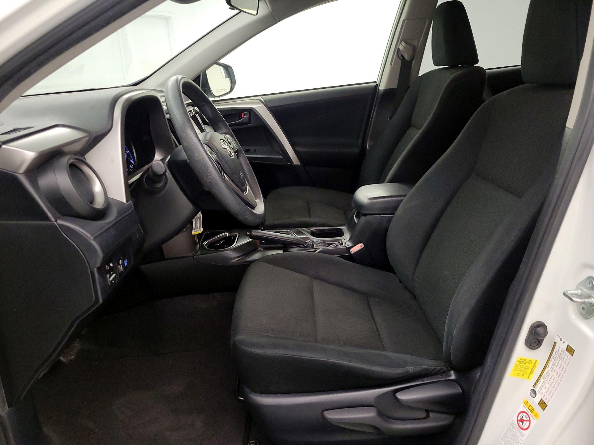 Thumbnail: 2017 Toyota RAV4 - 11