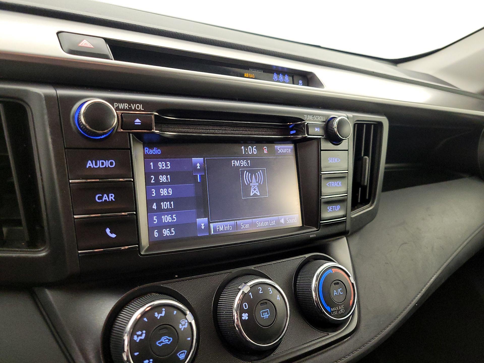 Thumbnail: 2017 Toyota RAV4 - 15