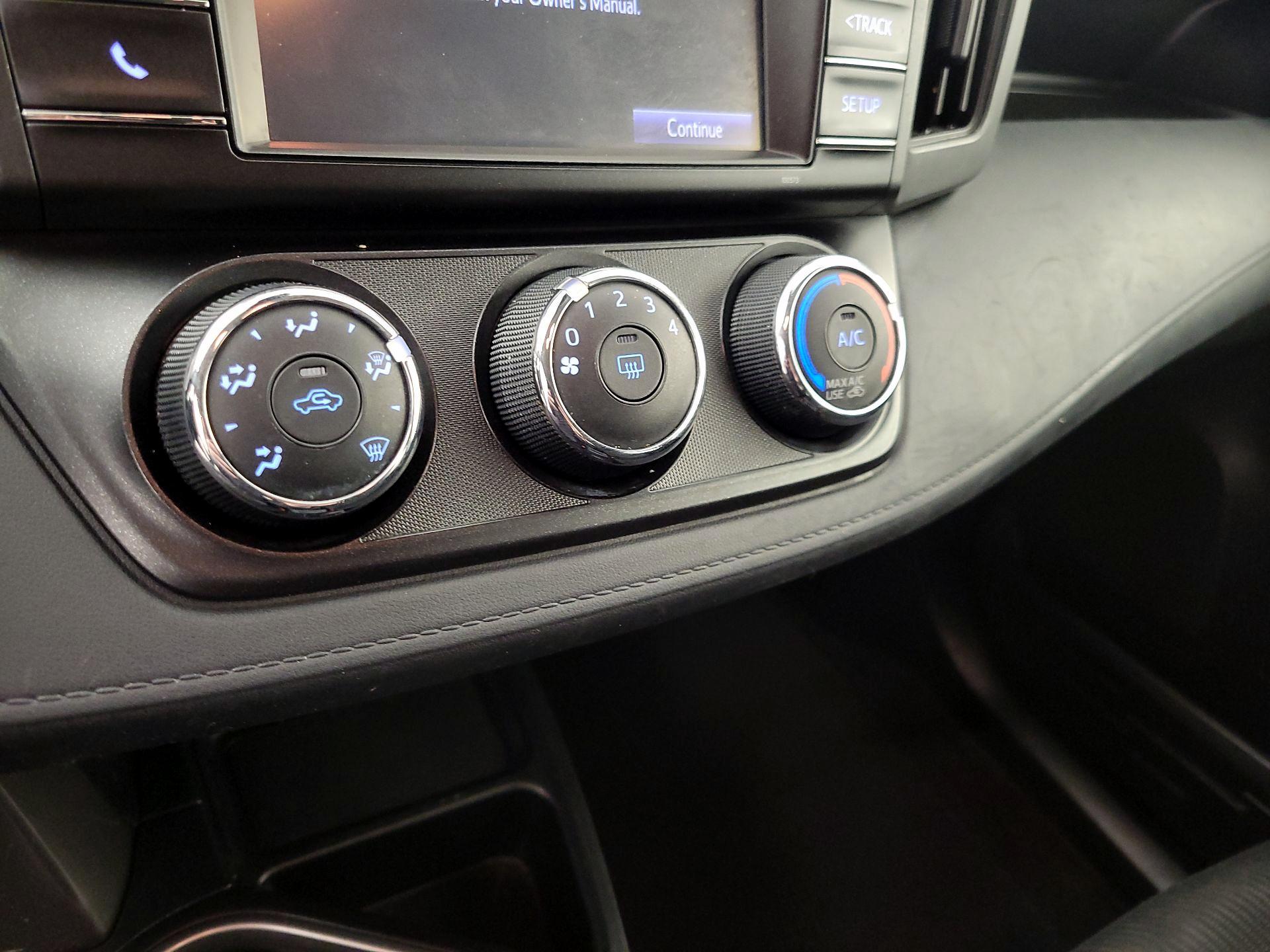 Thumbnail: 2017 Toyota RAV4 - 16