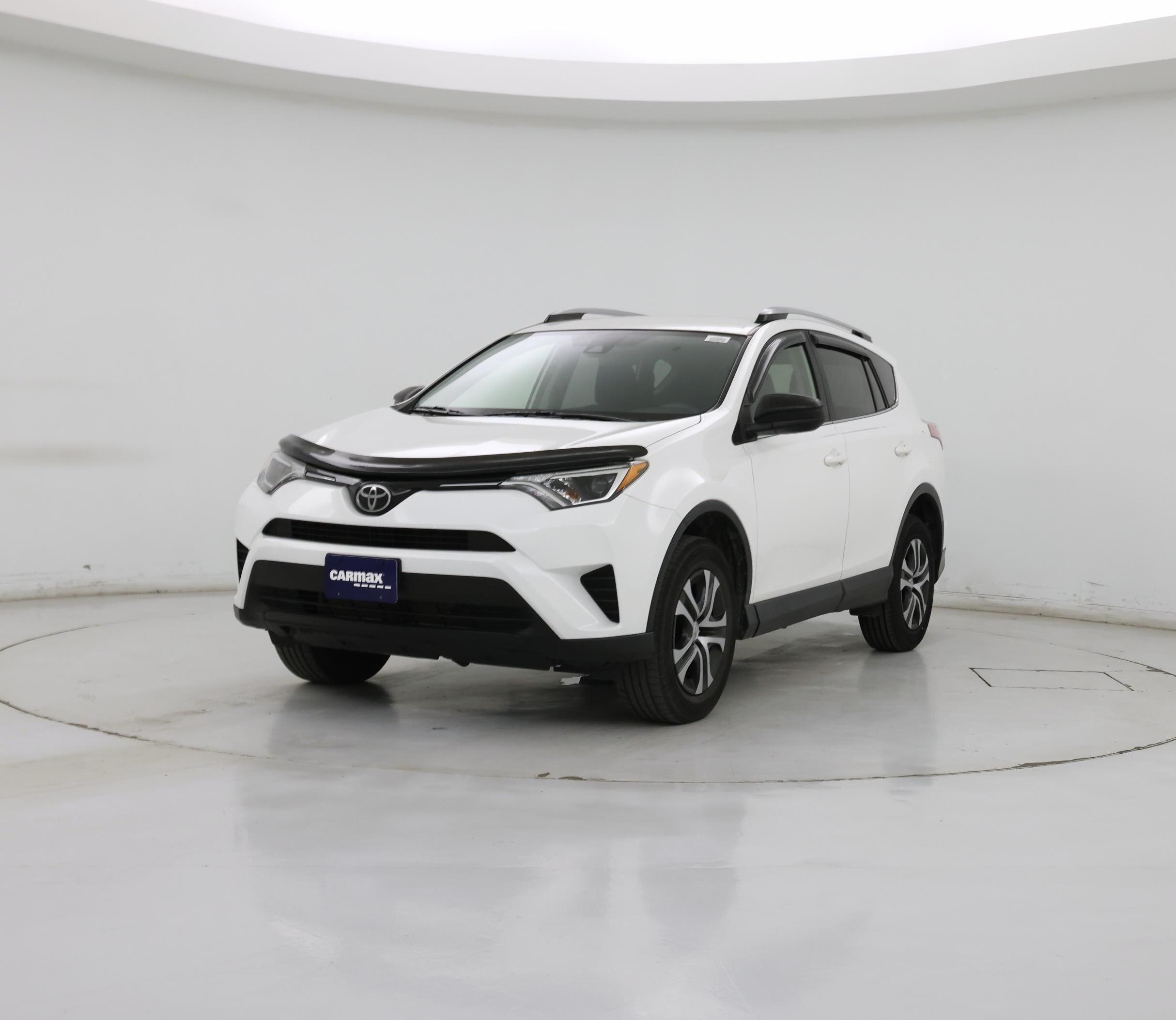 Thumbnail: 2017 Toyota RAV4 - 4