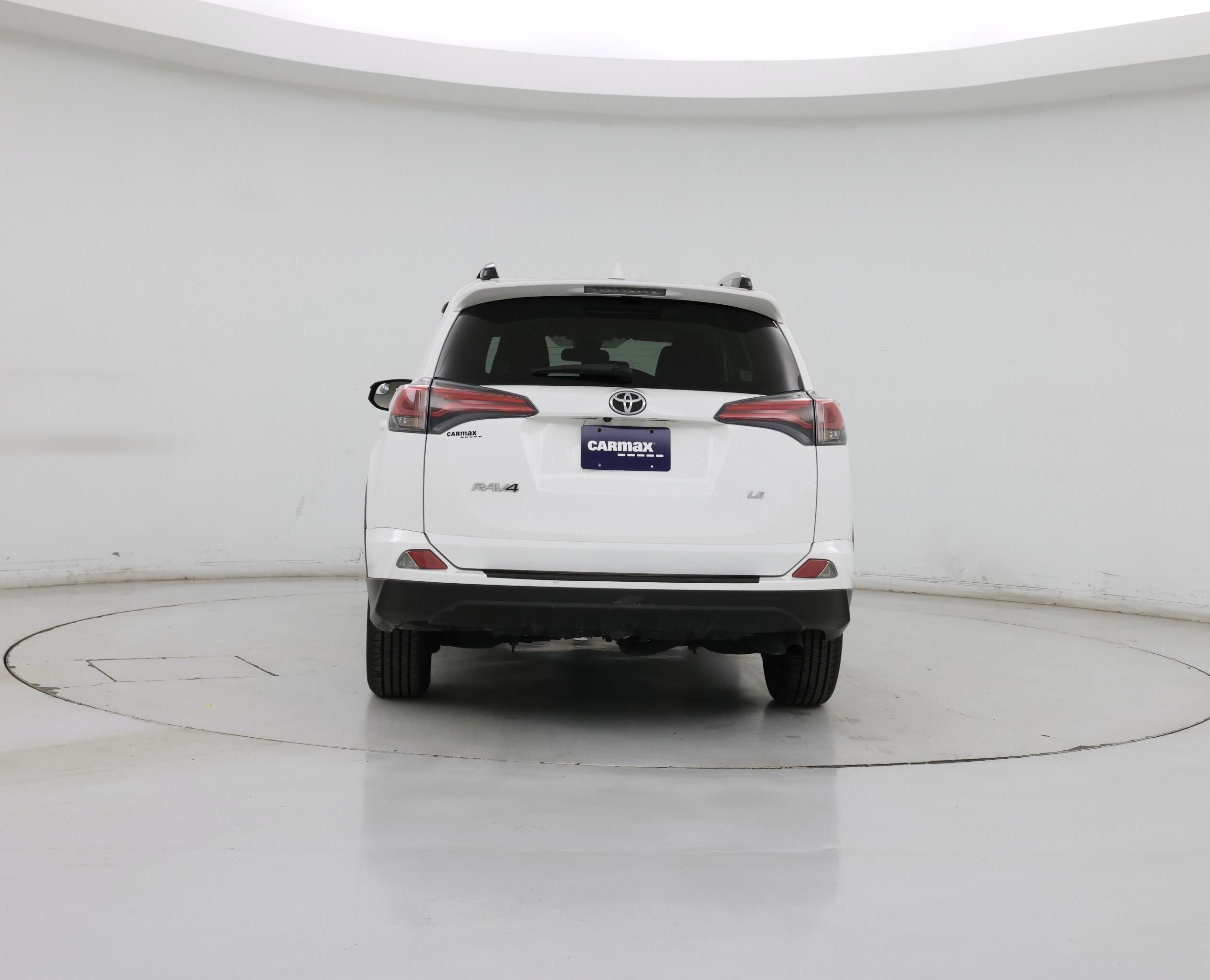 Thumbnail: 2017 Toyota RAV4 - 6
