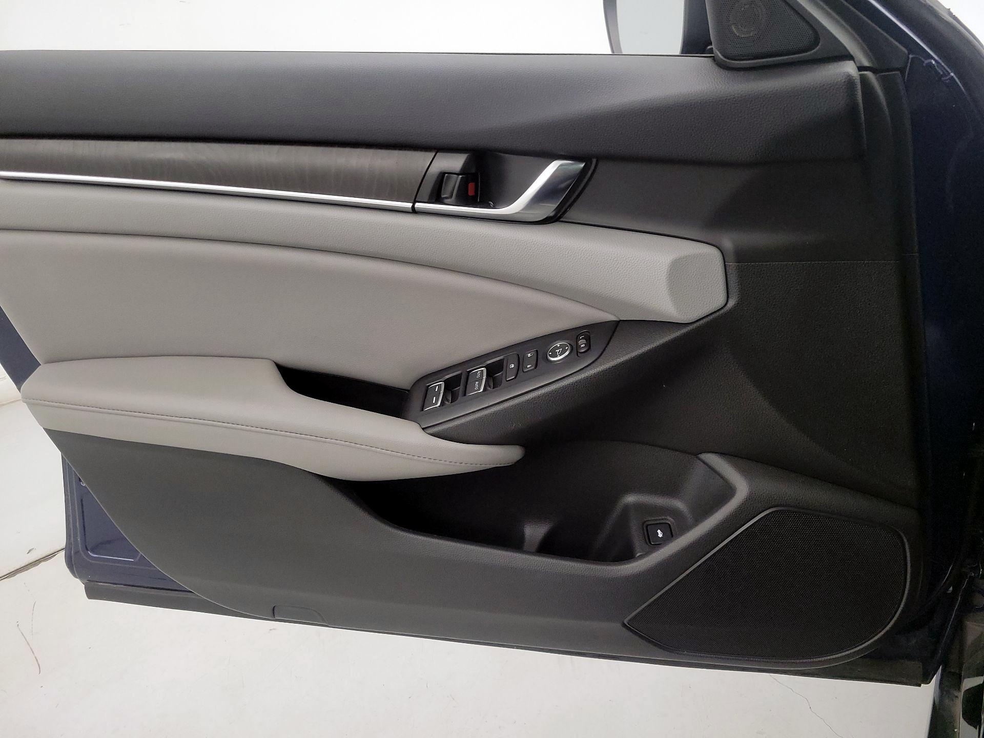 Thumbnail: 2020 Honda Accord - 12