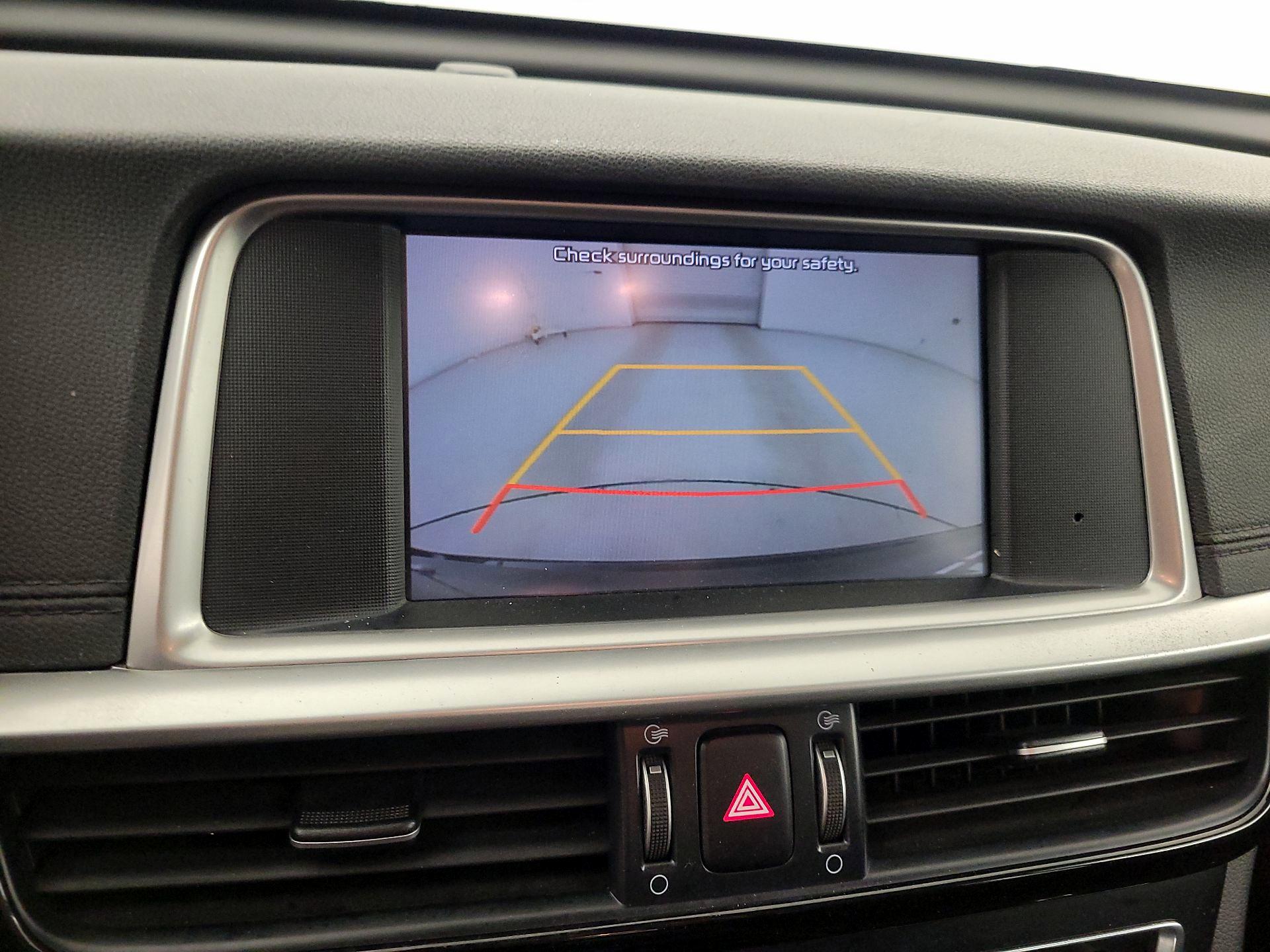 Thumbnail: 2020 Kia Optima - 14