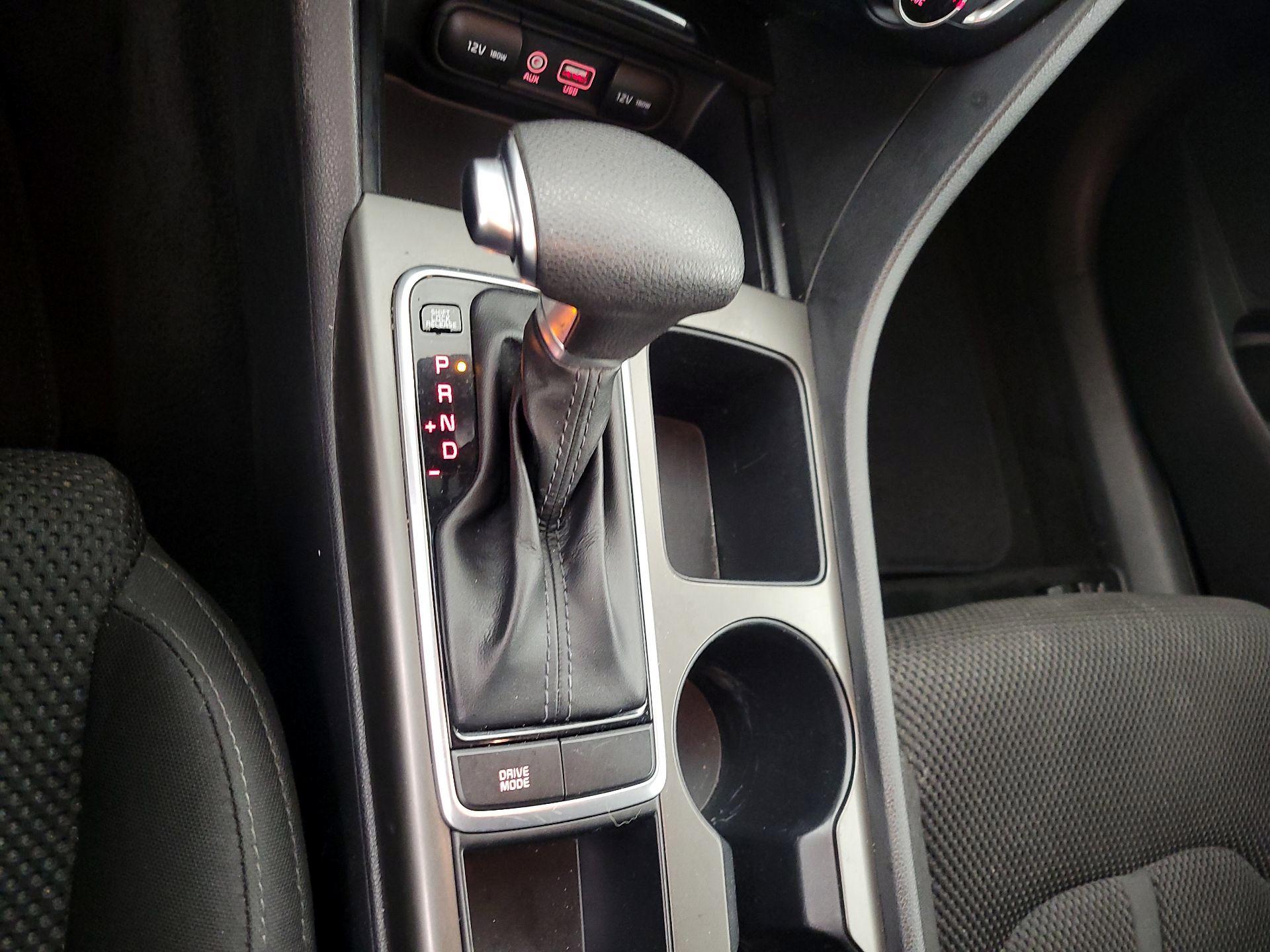 Thumbnail: 2020 Kia Optima - 17