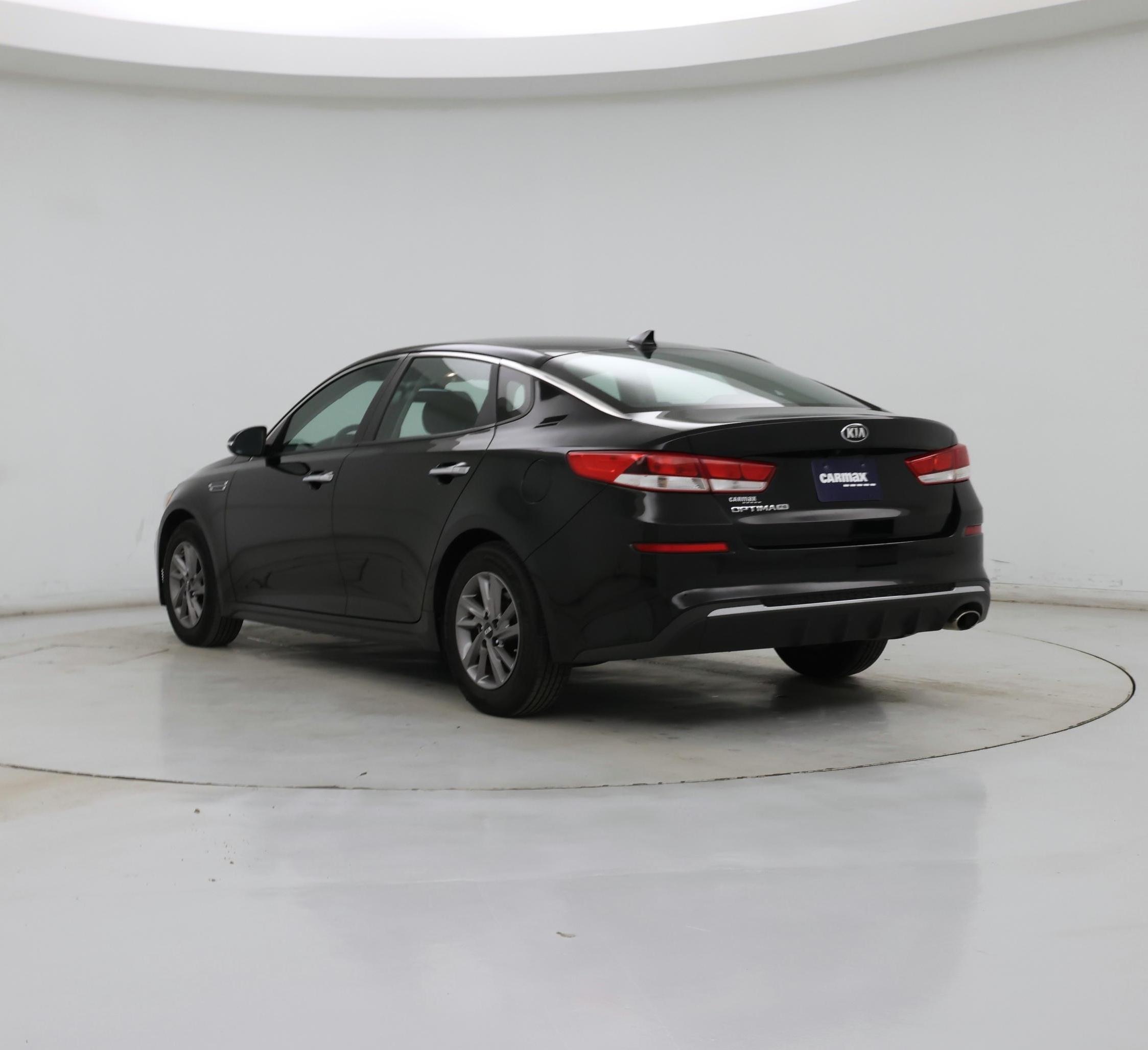Thumbnail: 2020 Kia Optima - 2