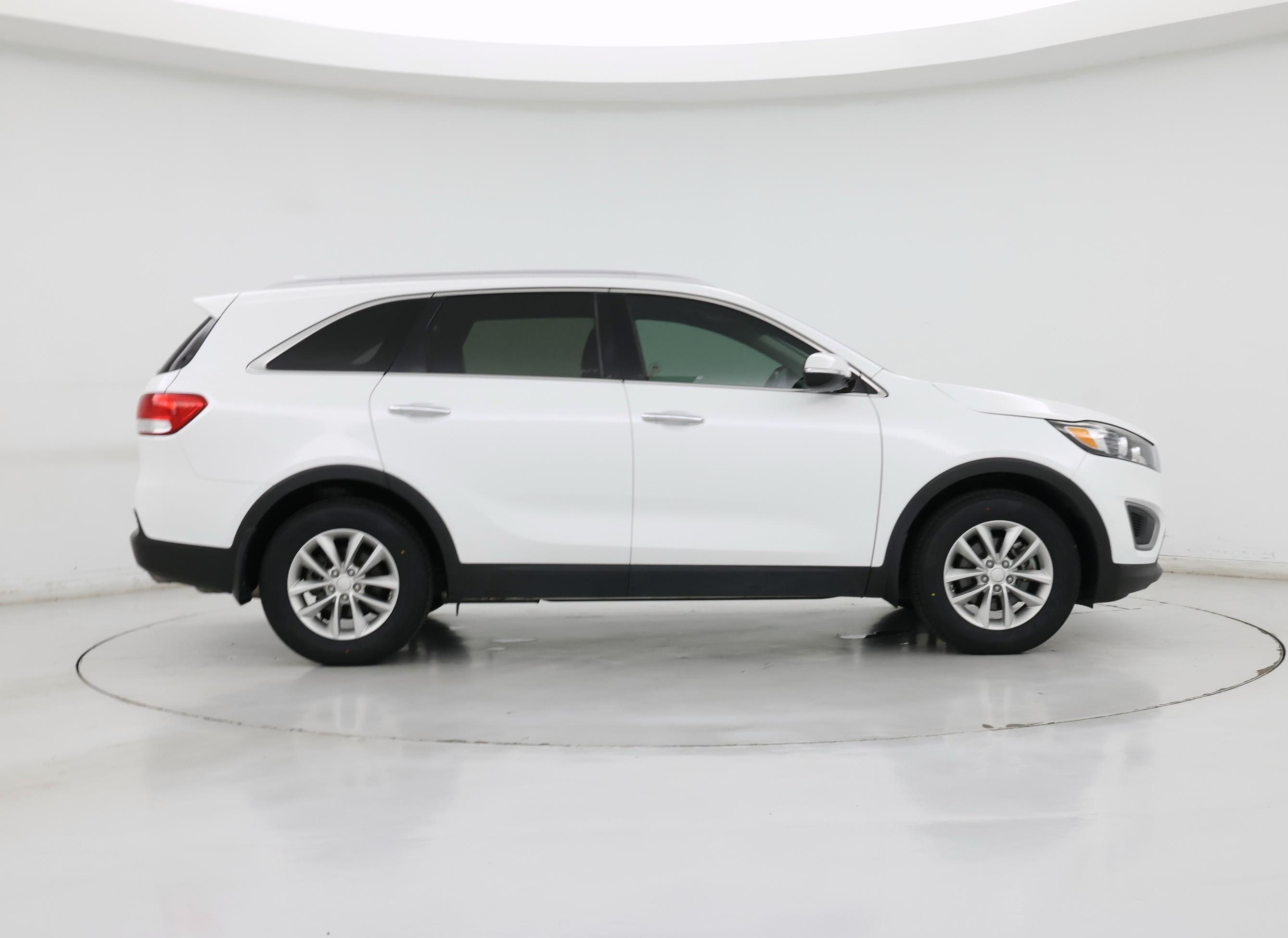 Thumbnail: 2016 Kia Sorento - 7