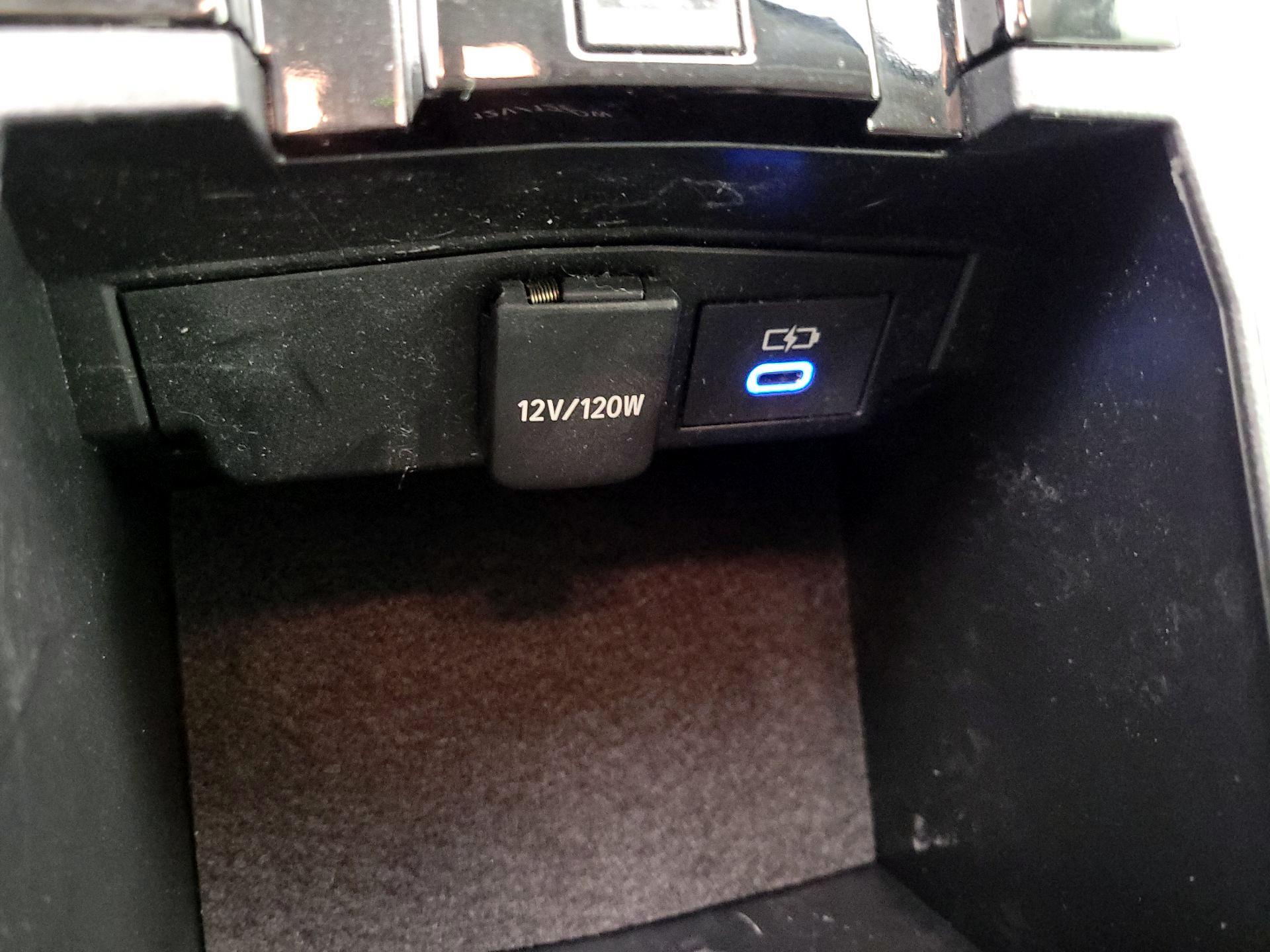 Thumbnail: 2022 Toyota Corolla - 18