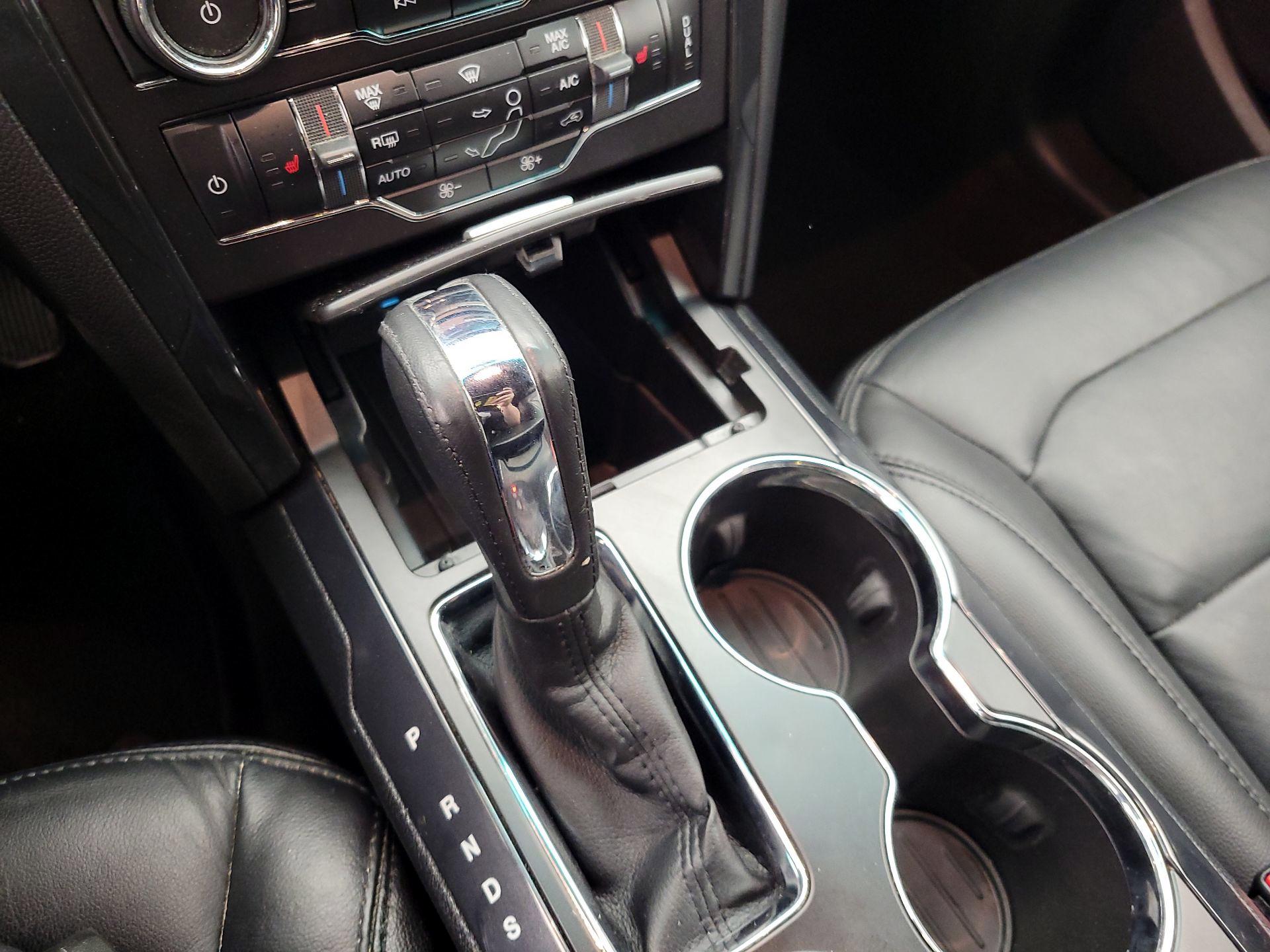 Thumbnail: 2016 Ford Explorer - 18