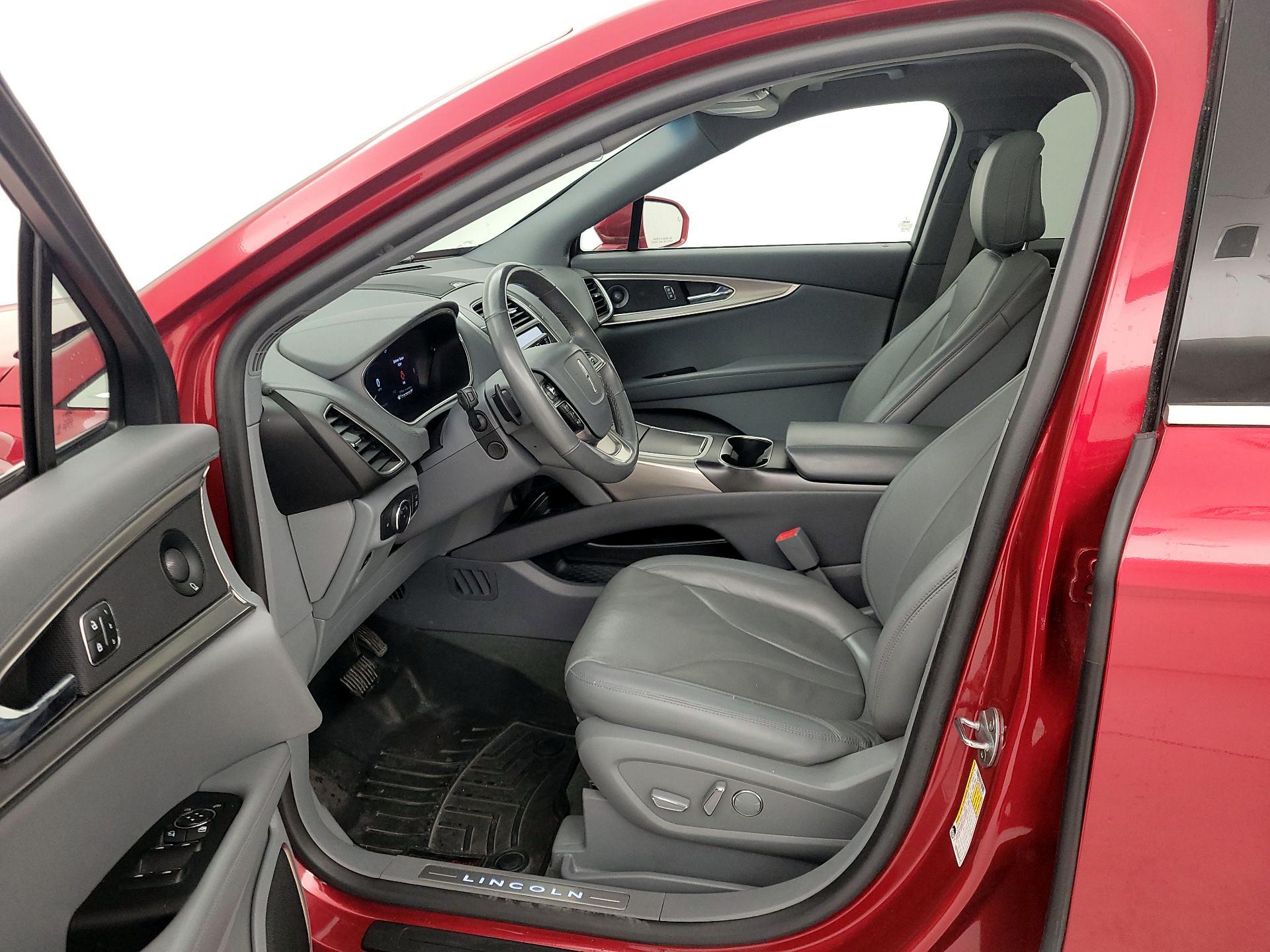 Thumbnail: 2020 Lincoln Nautilus - 11