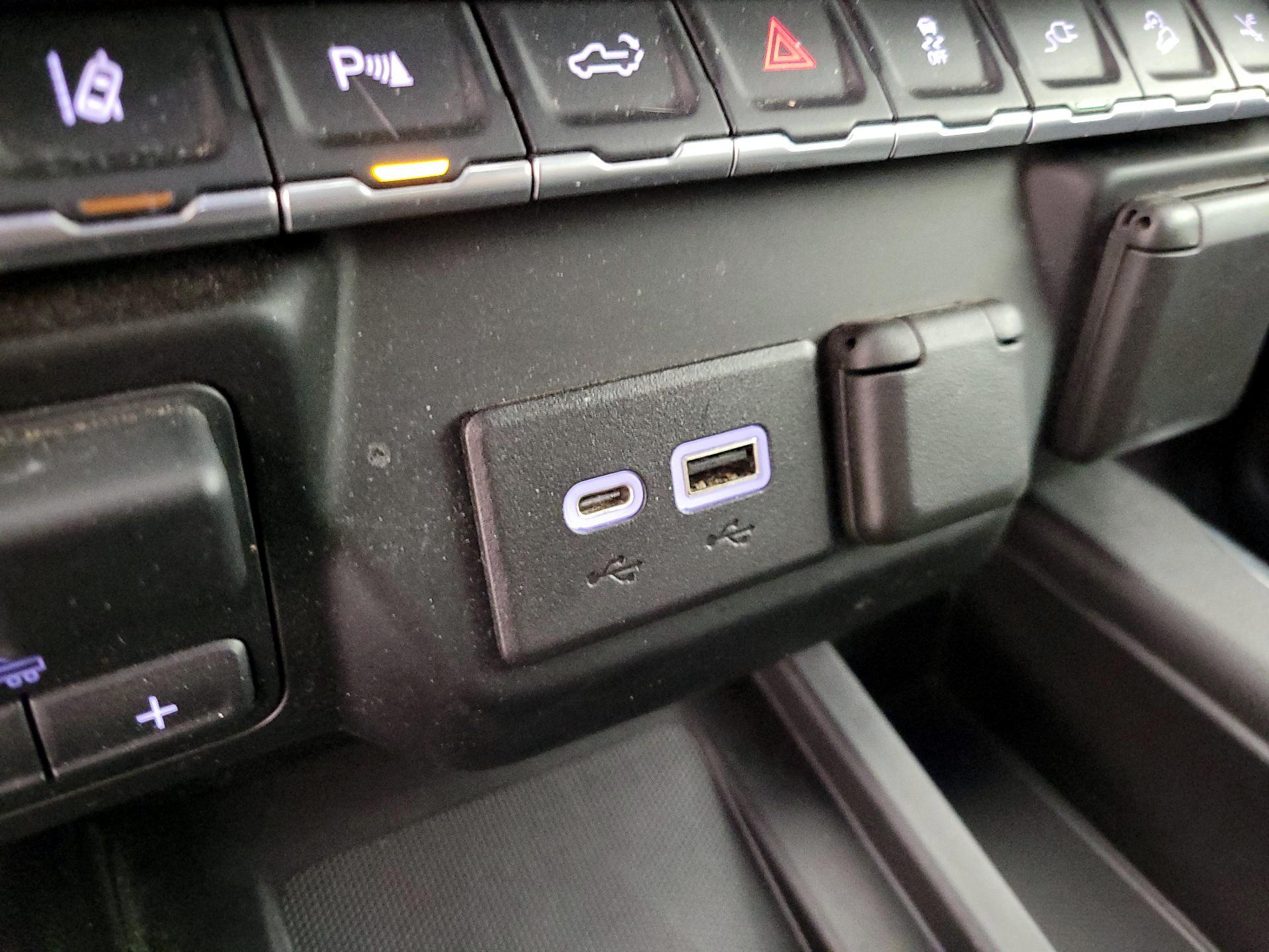 Thumbnail: 2022 GMC Sierra 2500 - 18