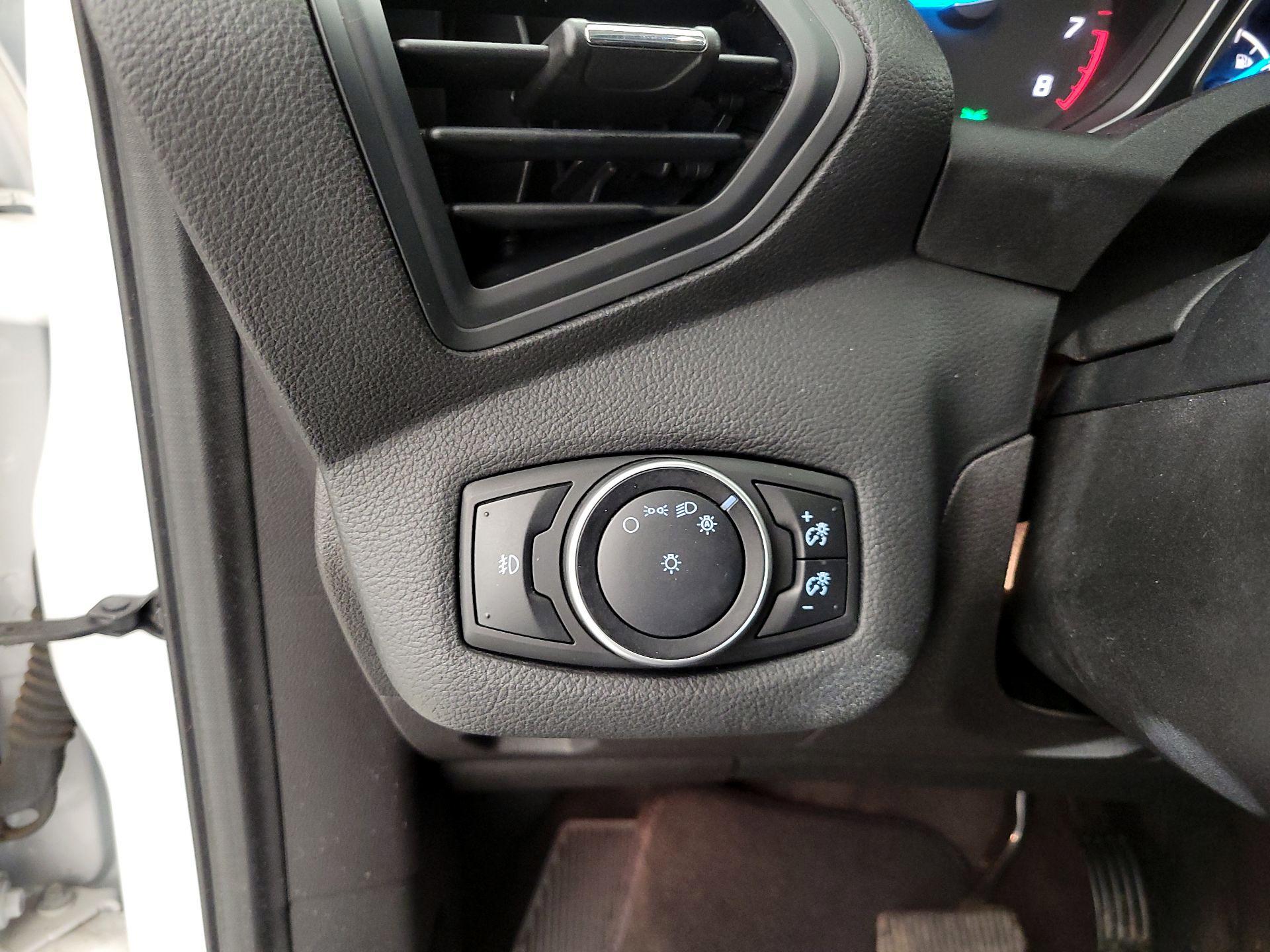 Thumbnail: 2016 Ford Escape - 13