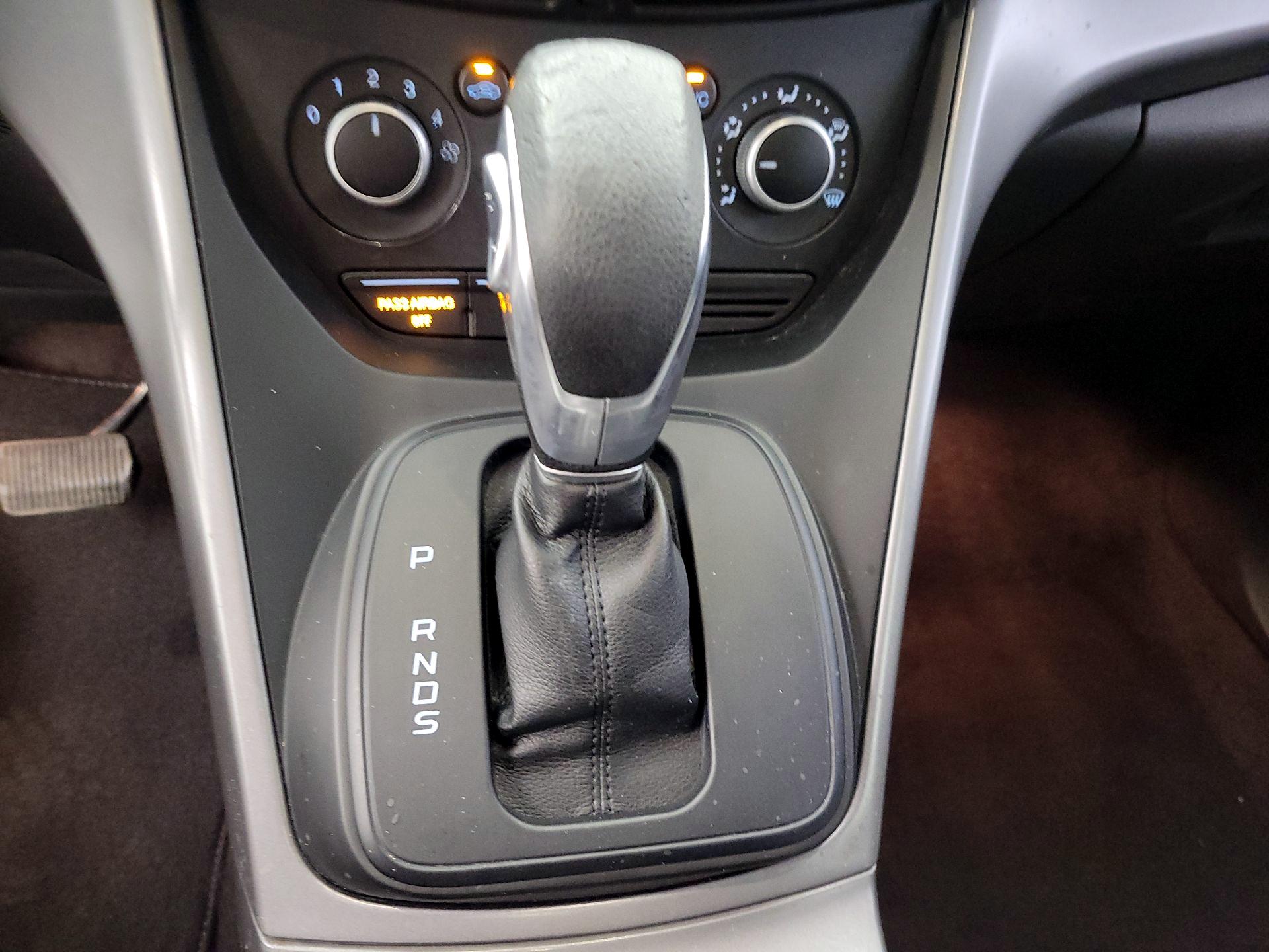 Thumbnail: 2016 Ford Escape - 17