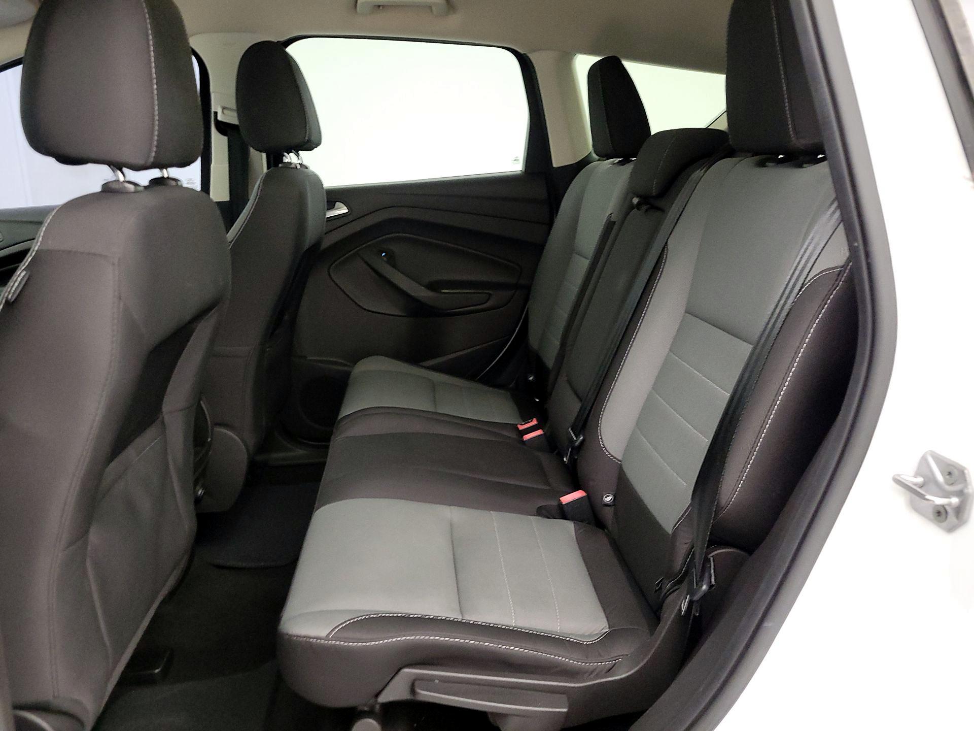 Thumbnail: 2016 Ford Escape - 19