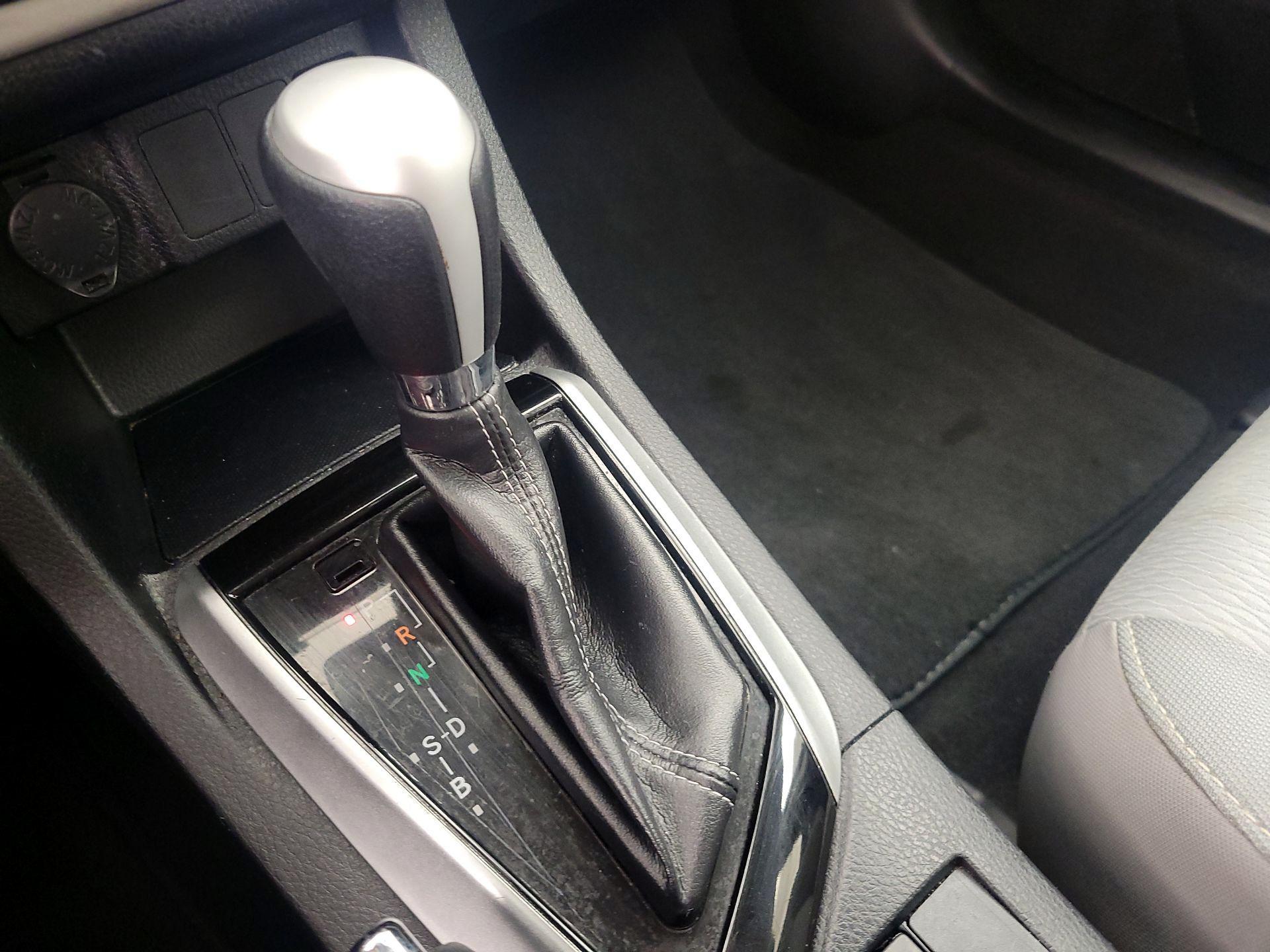 Thumbnail: 2017 Toyota Corolla - 17