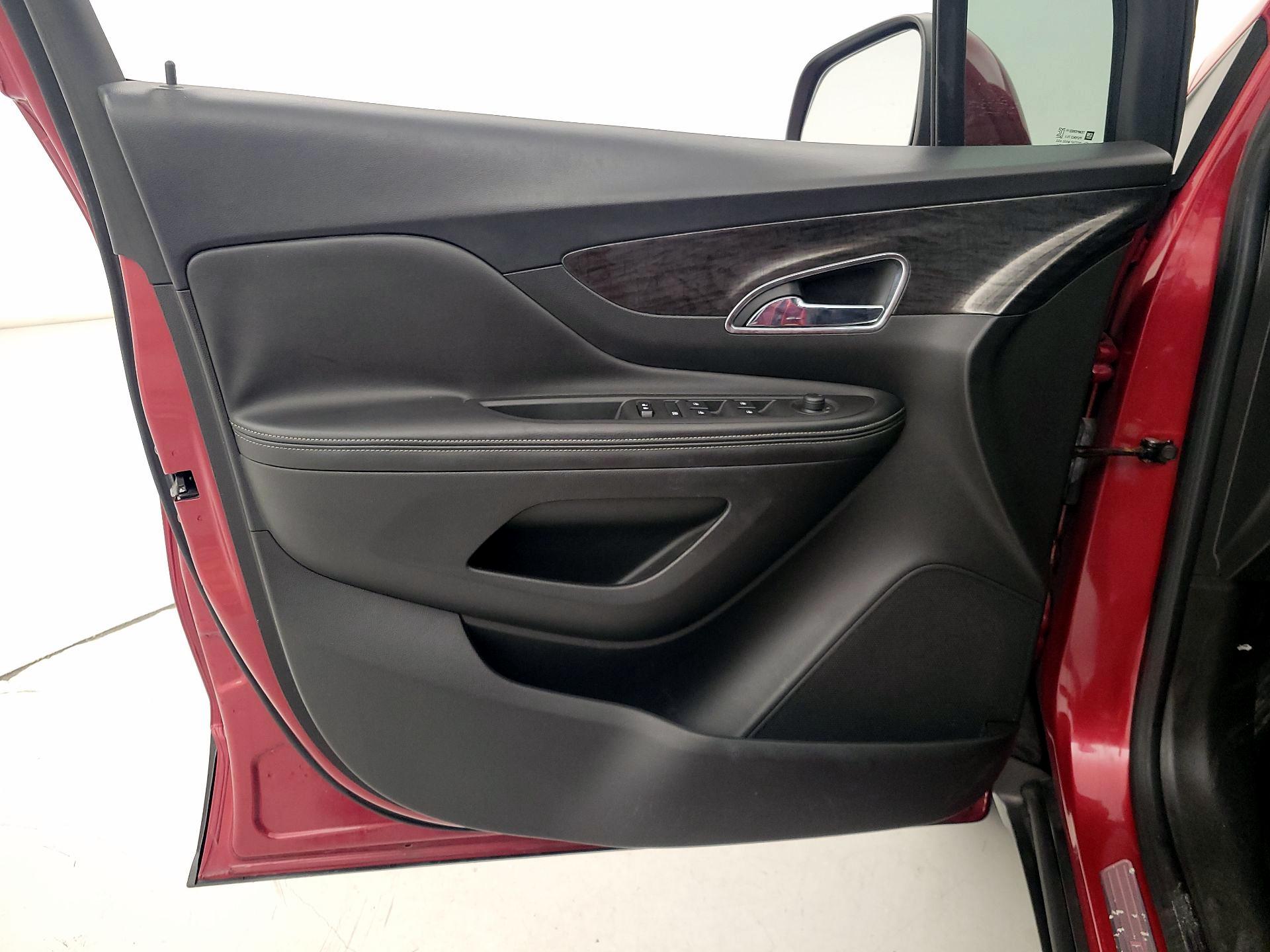 Thumbnail: 2015 Buick Encore - 12