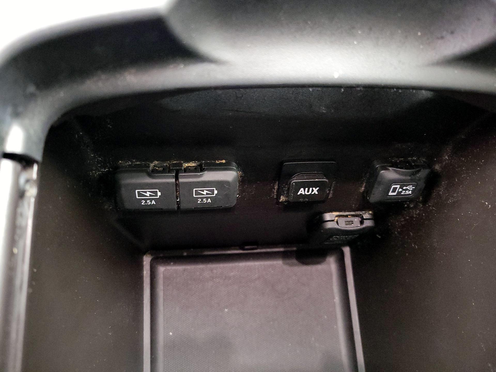 Thumbnail: 2018 Acura MDX - 19