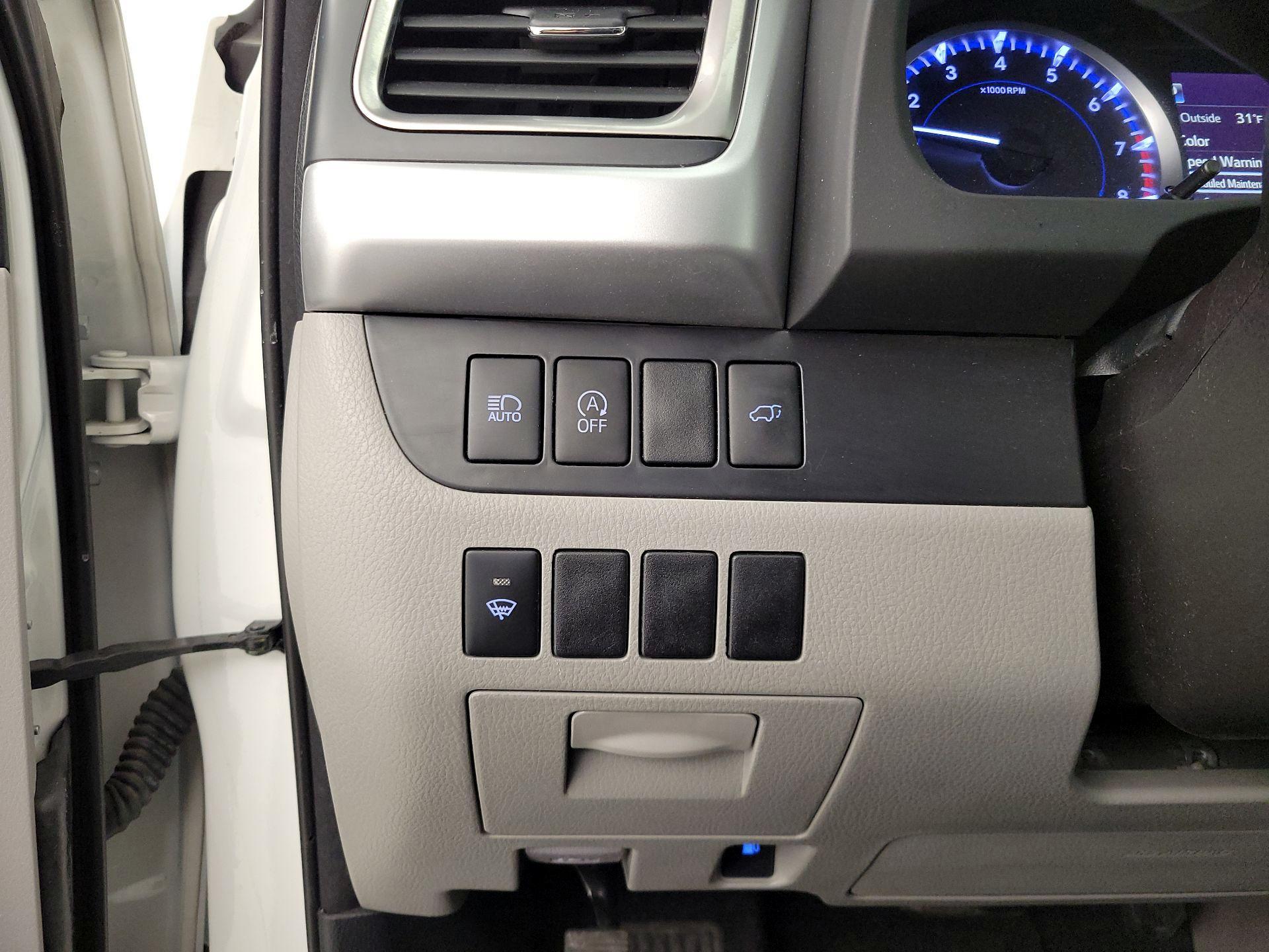 Thumbnail: 2018 Toyota Highlander - 13