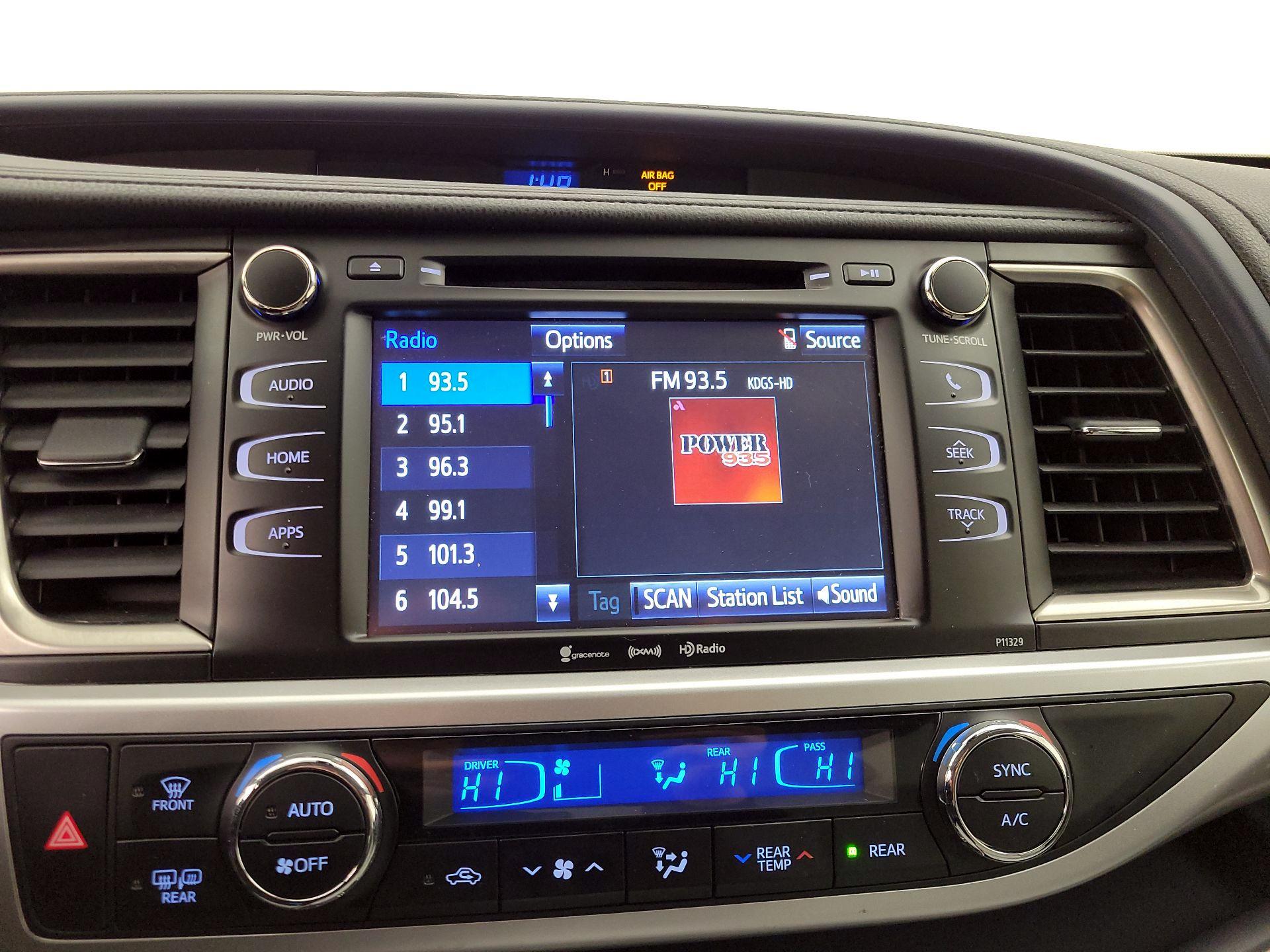 Thumbnail: 2018 Toyota Highlander - 15