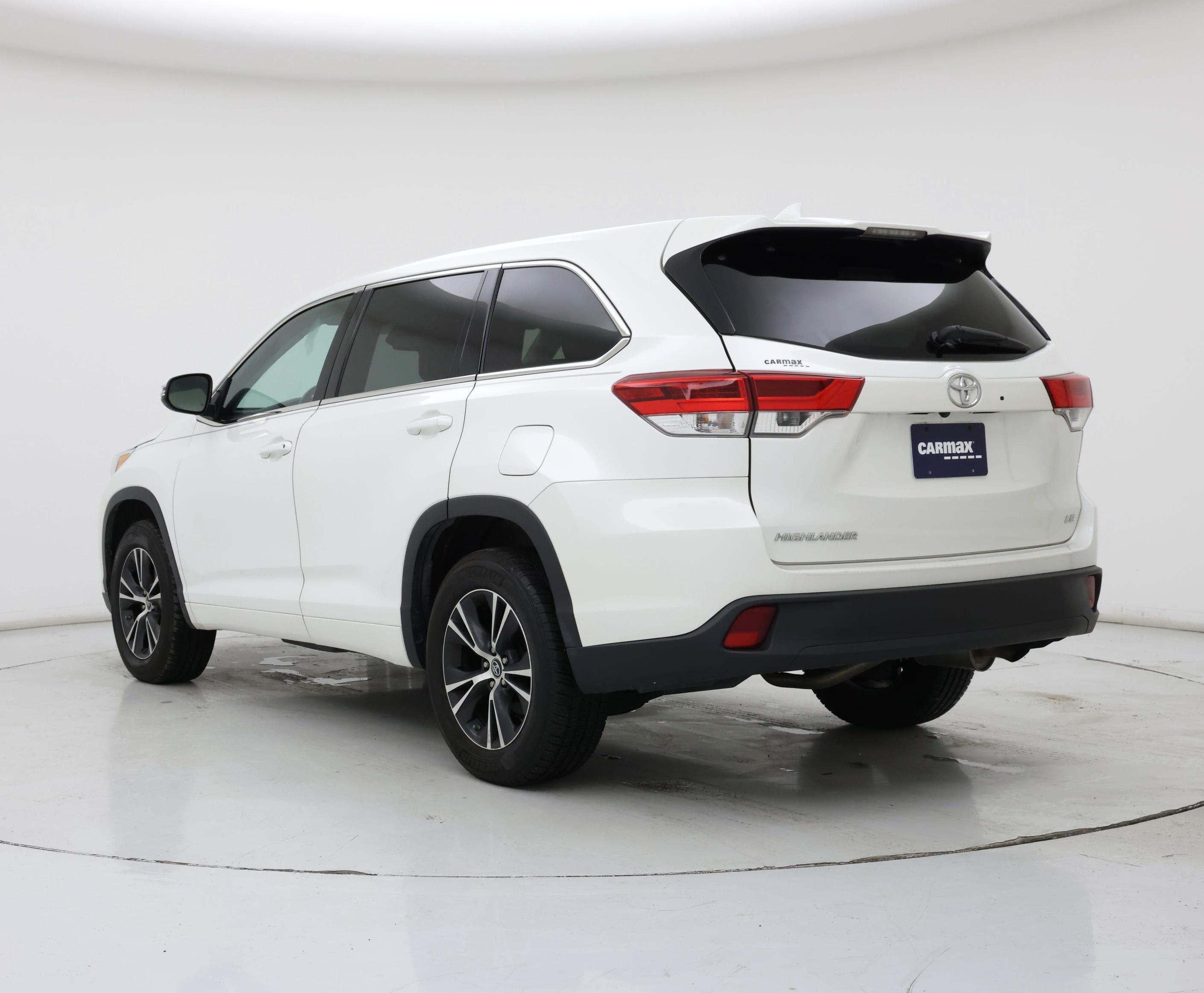 Thumbnail: 2018 Toyota Highlander - 2