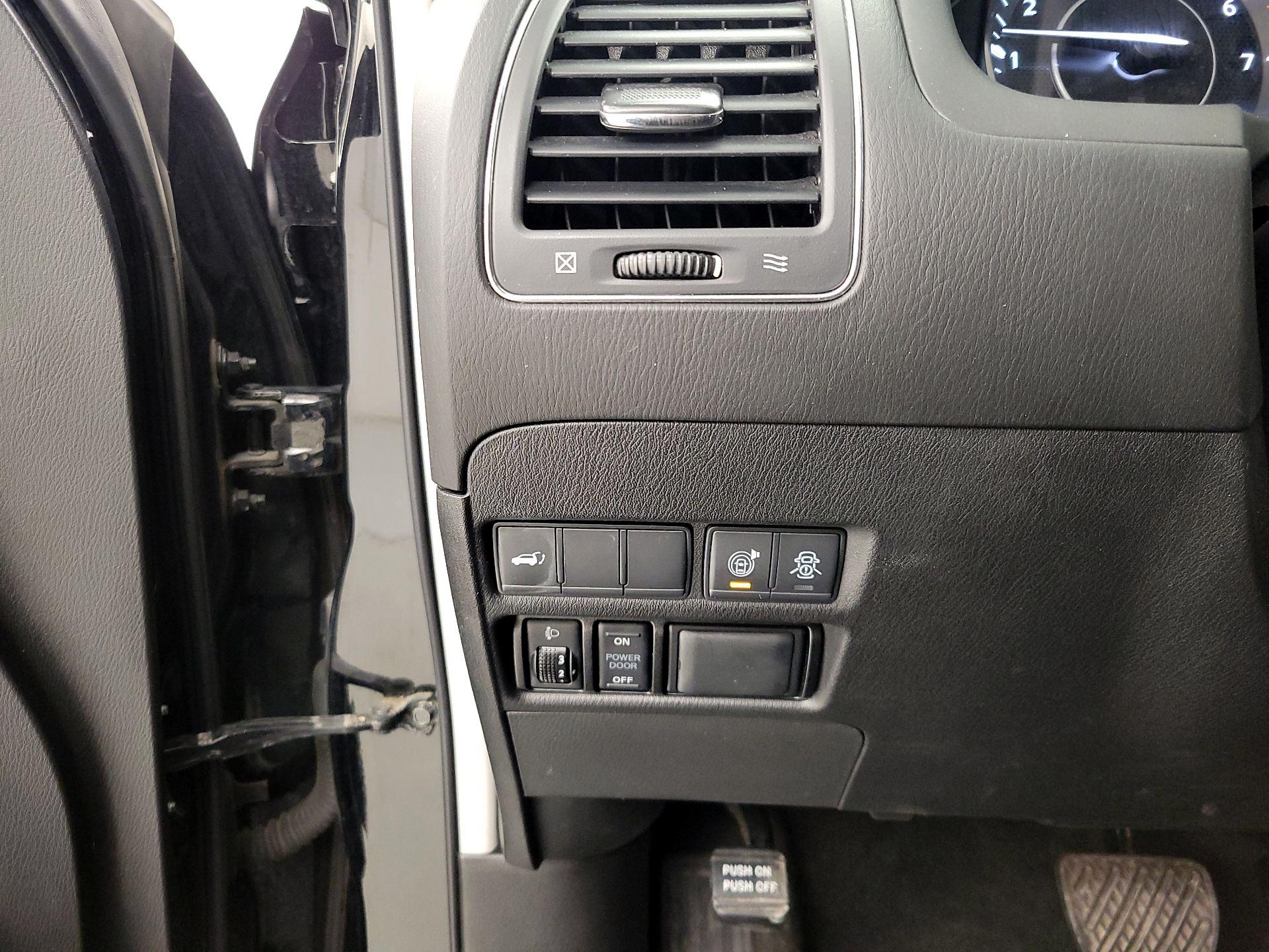 Thumbnail: 2019 Nissan Armada - 13