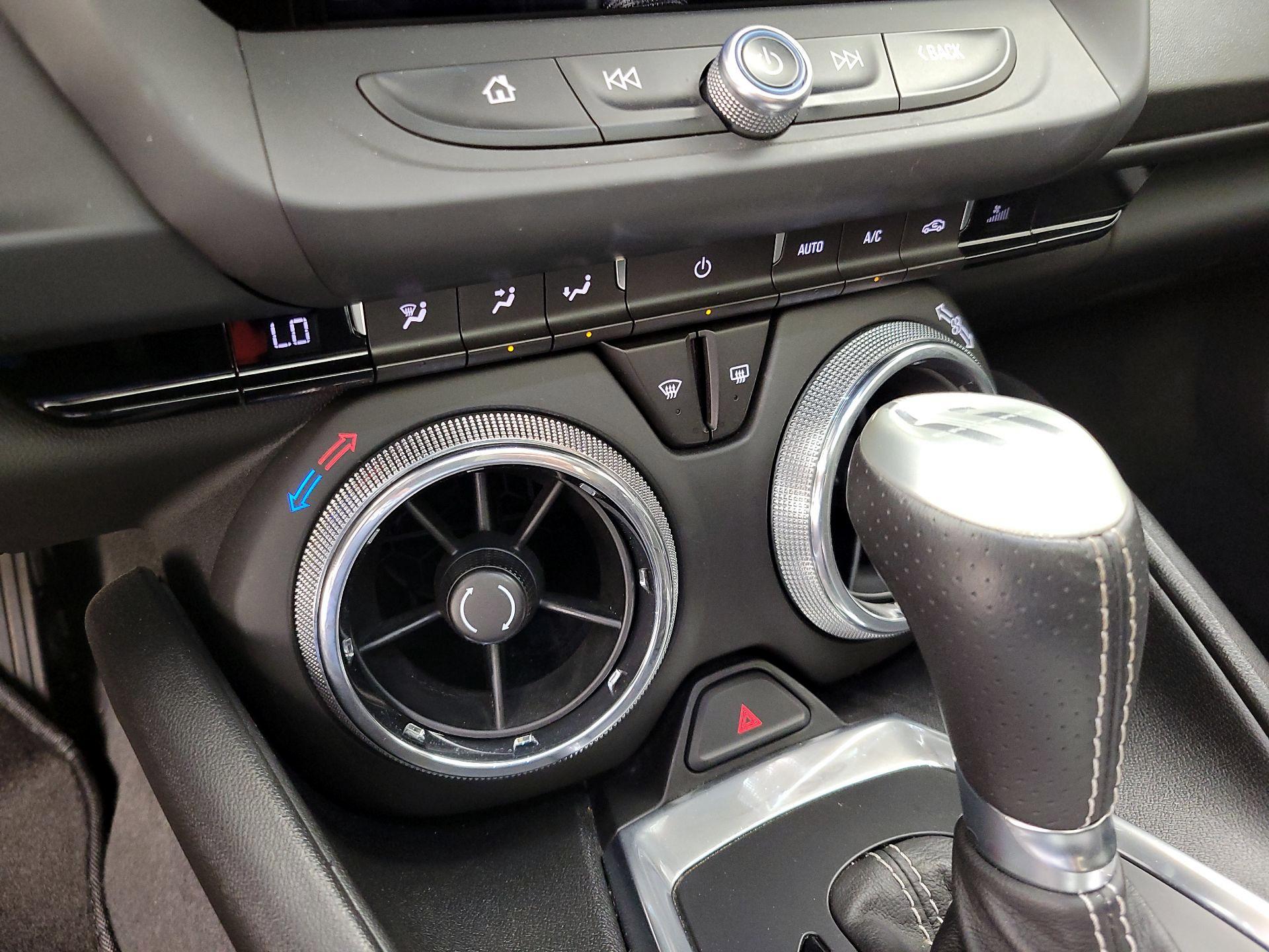 Thumbnail: 2017 Chevrolet Camaro - 15