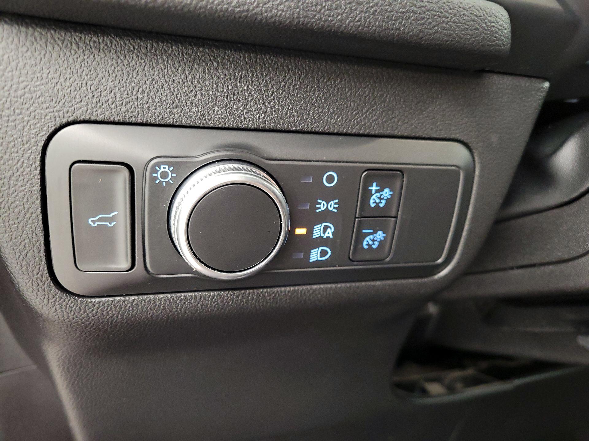 Thumbnail: 2022 Ford Escape - 13