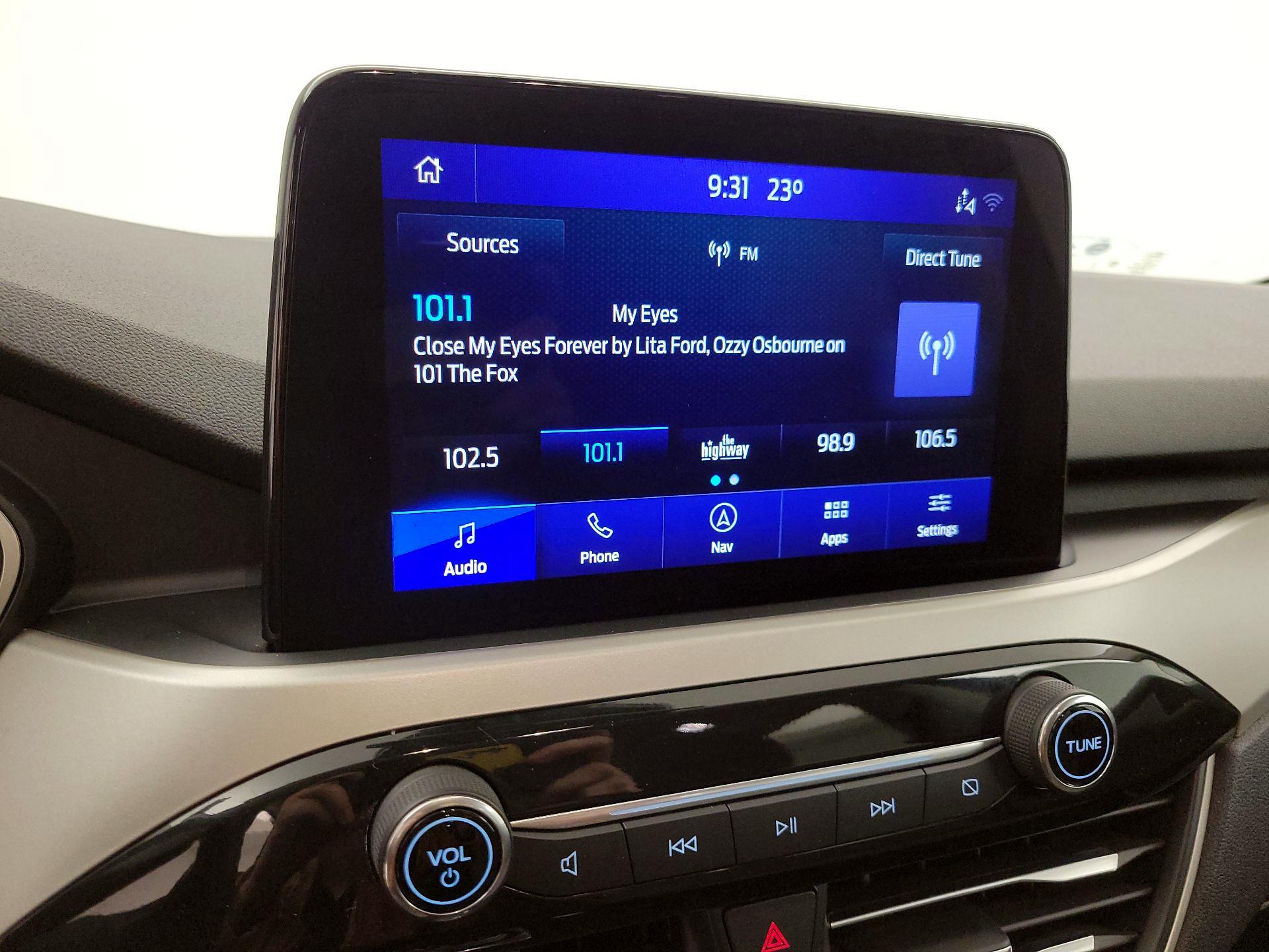 Thumbnail: 2022 Ford Escape - 16