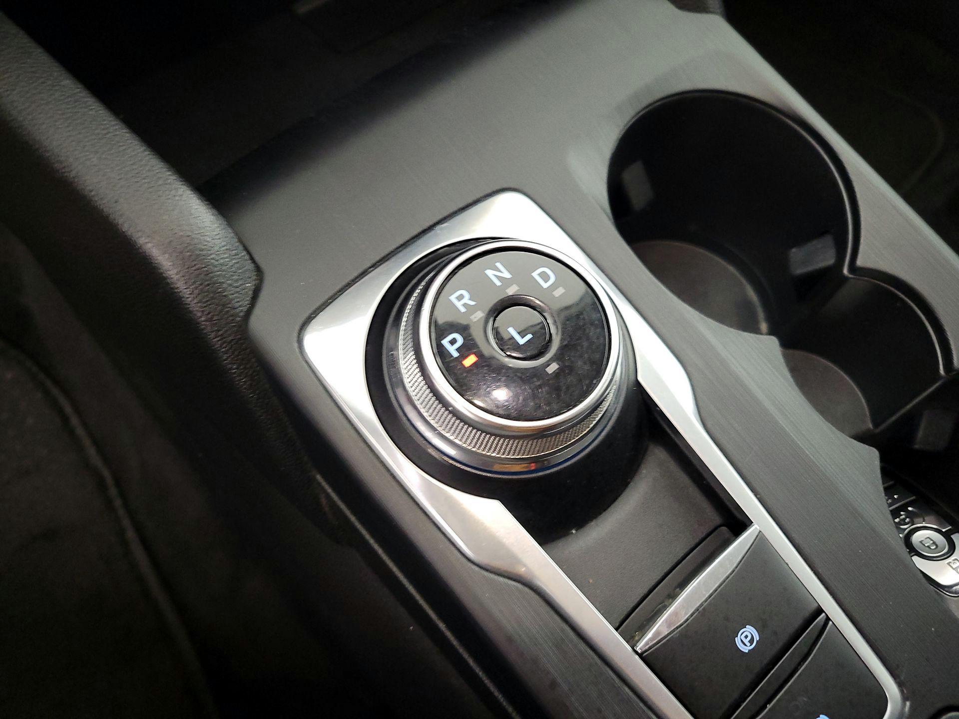 Thumbnail: 2022 Ford Escape - 18