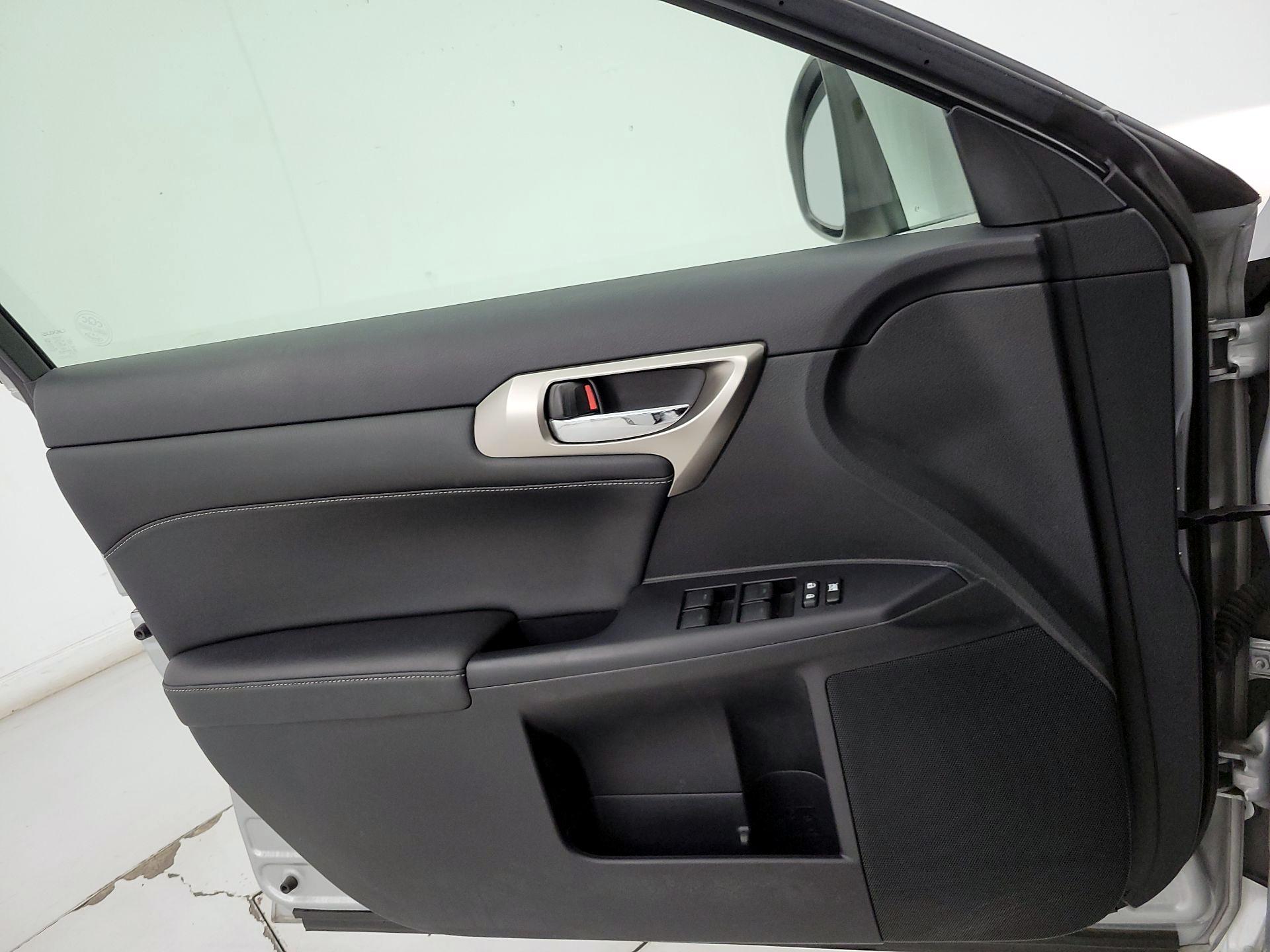 Thumbnail: 2014 Lexus CT - 12