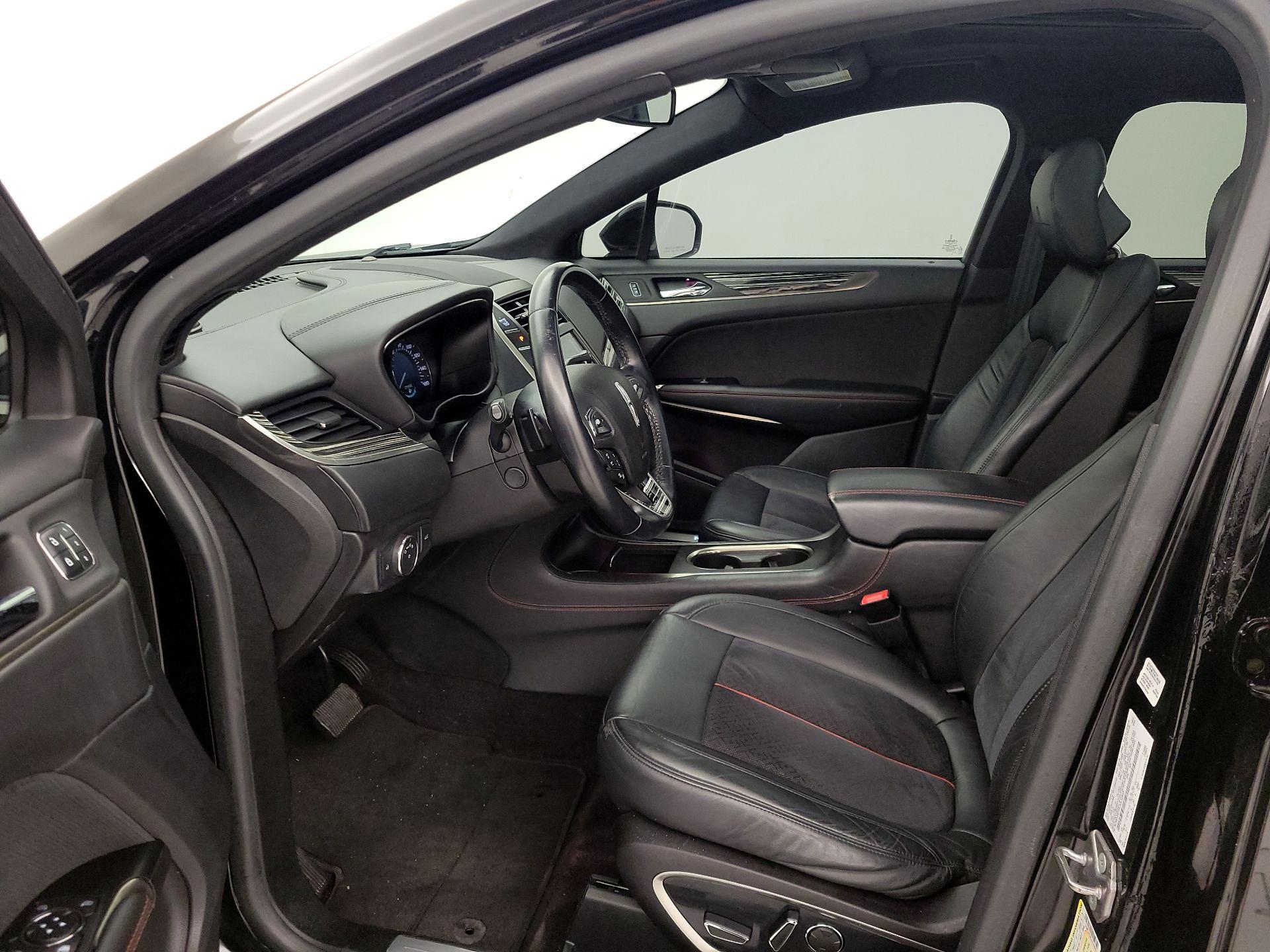 Thumbnail: 2018 Lincoln MKC - 11