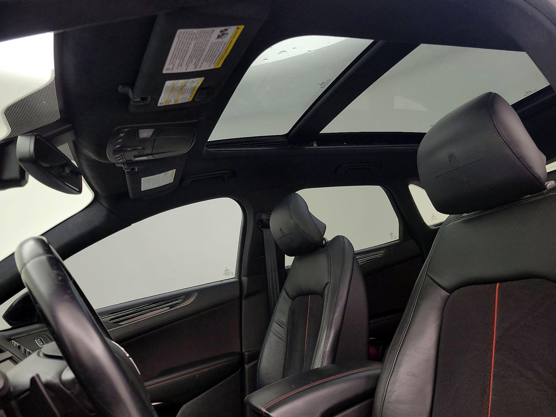 Thumbnail: 2018 Lincoln MKC - 20