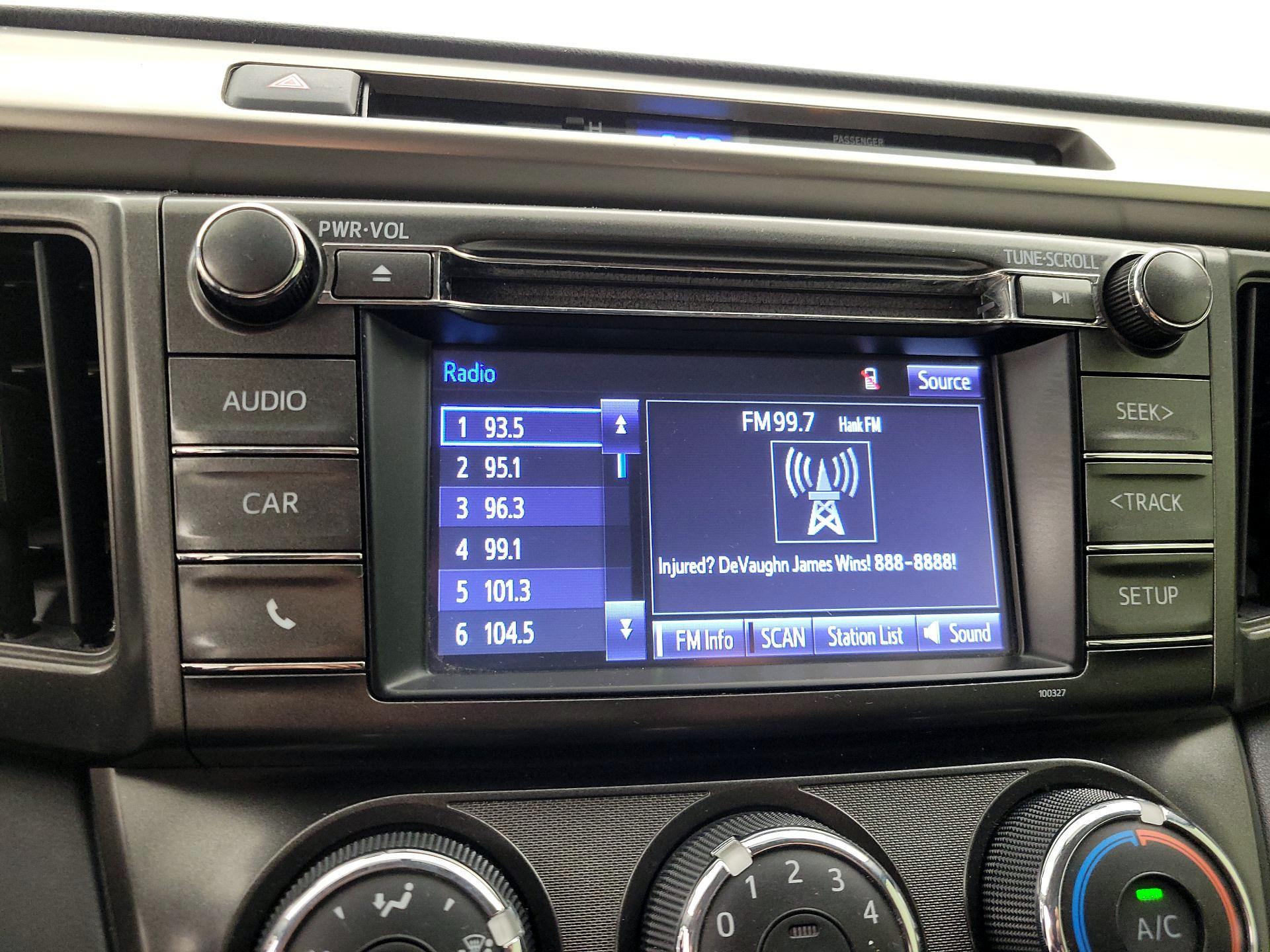 Thumbnail: 2015 Toyota RAV4 - 15