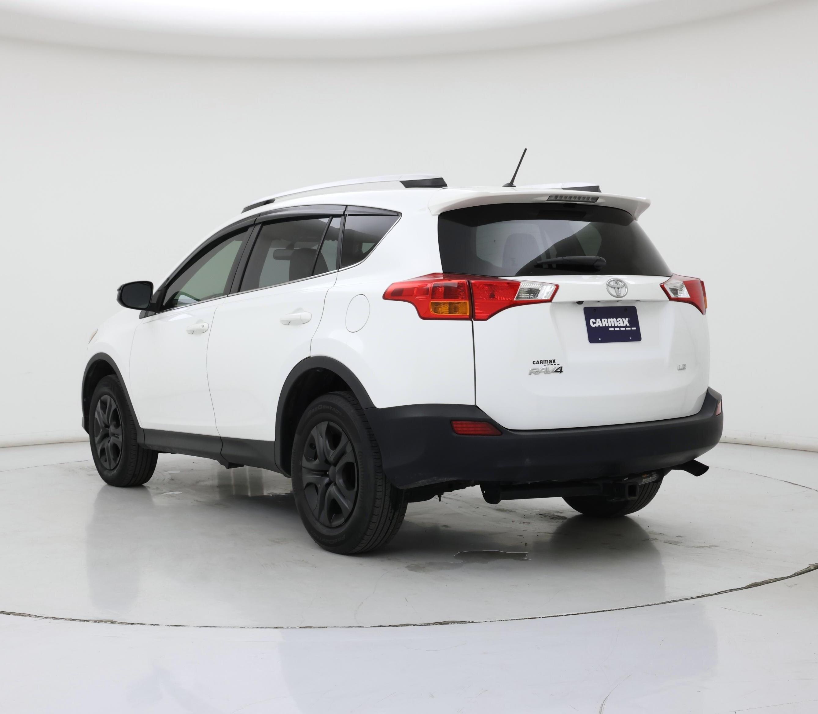 Thumbnail: 2015 Toyota RAV4 - 2