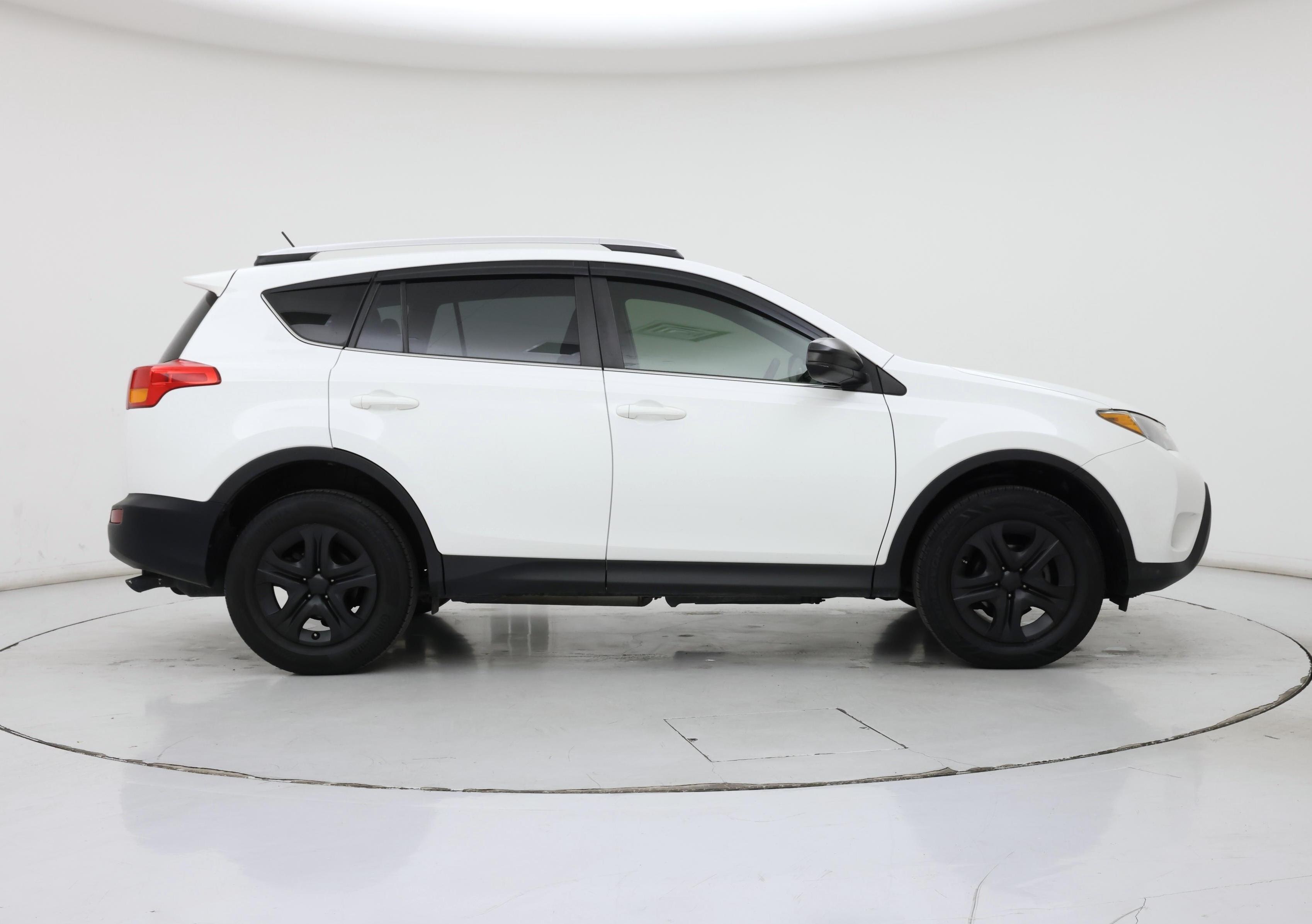 Thumbnail: 2015 Toyota RAV4 - 7