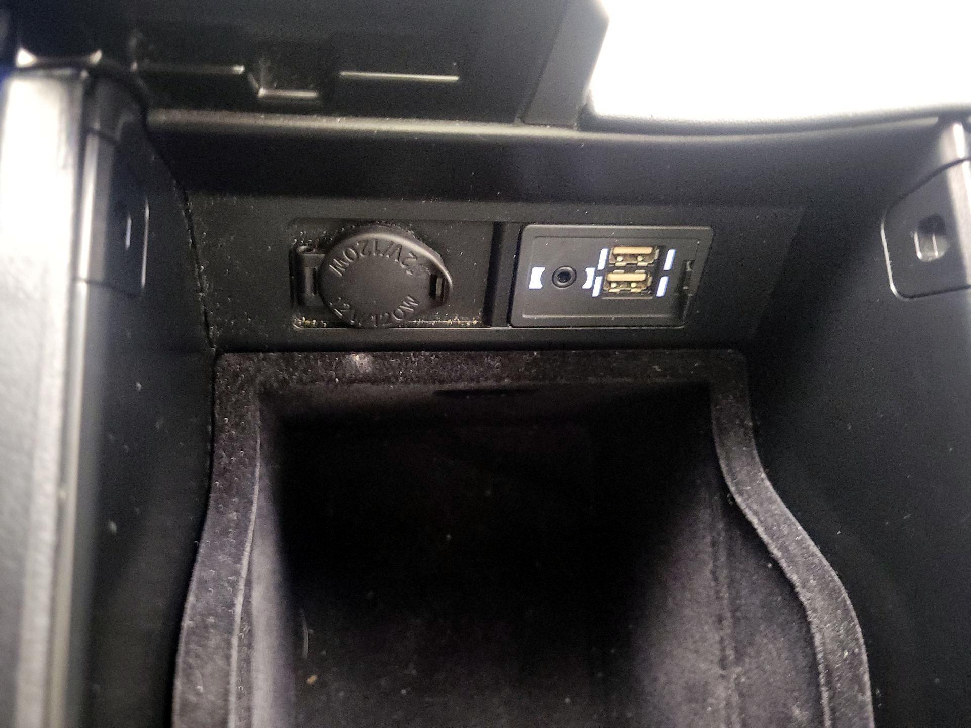 Thumbnail: 2016 Lexus RX - 18