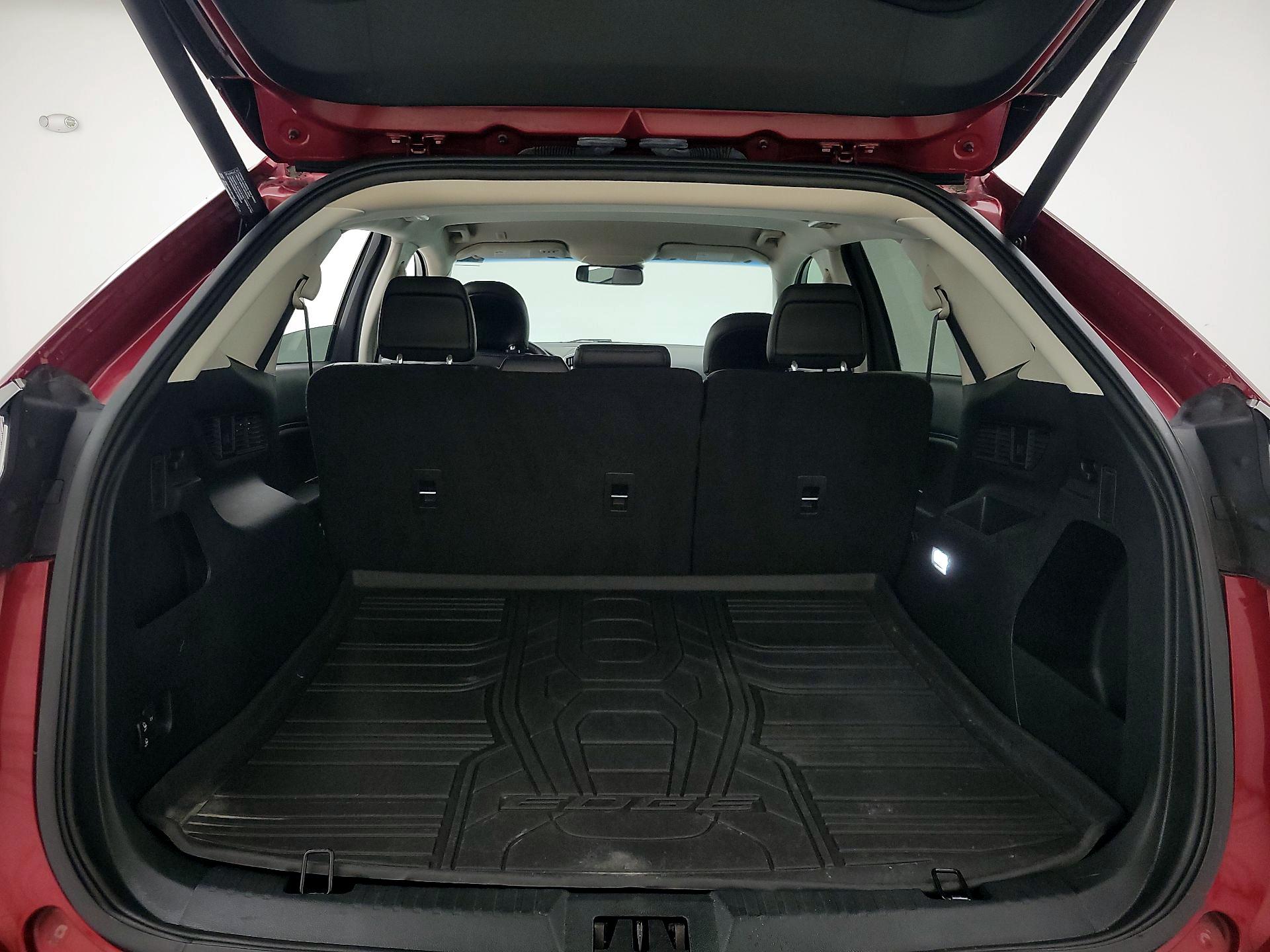 Thumbnail: 2019 Ford Edge - 20