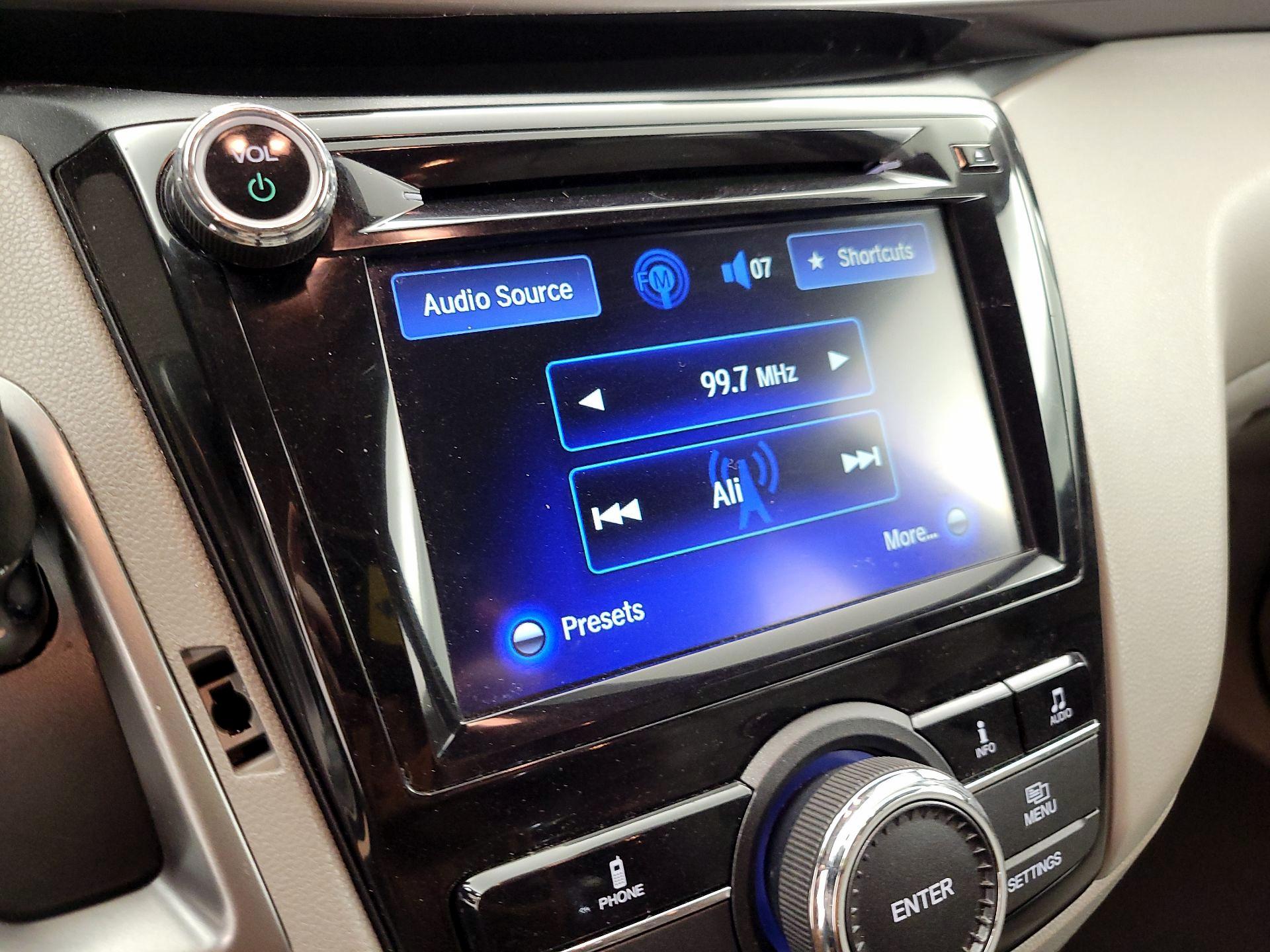 Thumbnail: 2015 Honda Odyssey - 15