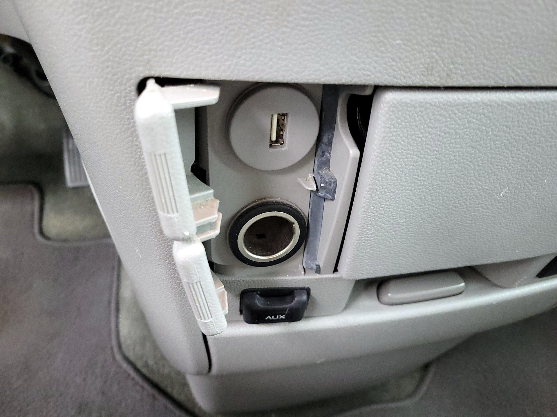 Thumbnail: 2015 Honda Odyssey - 18