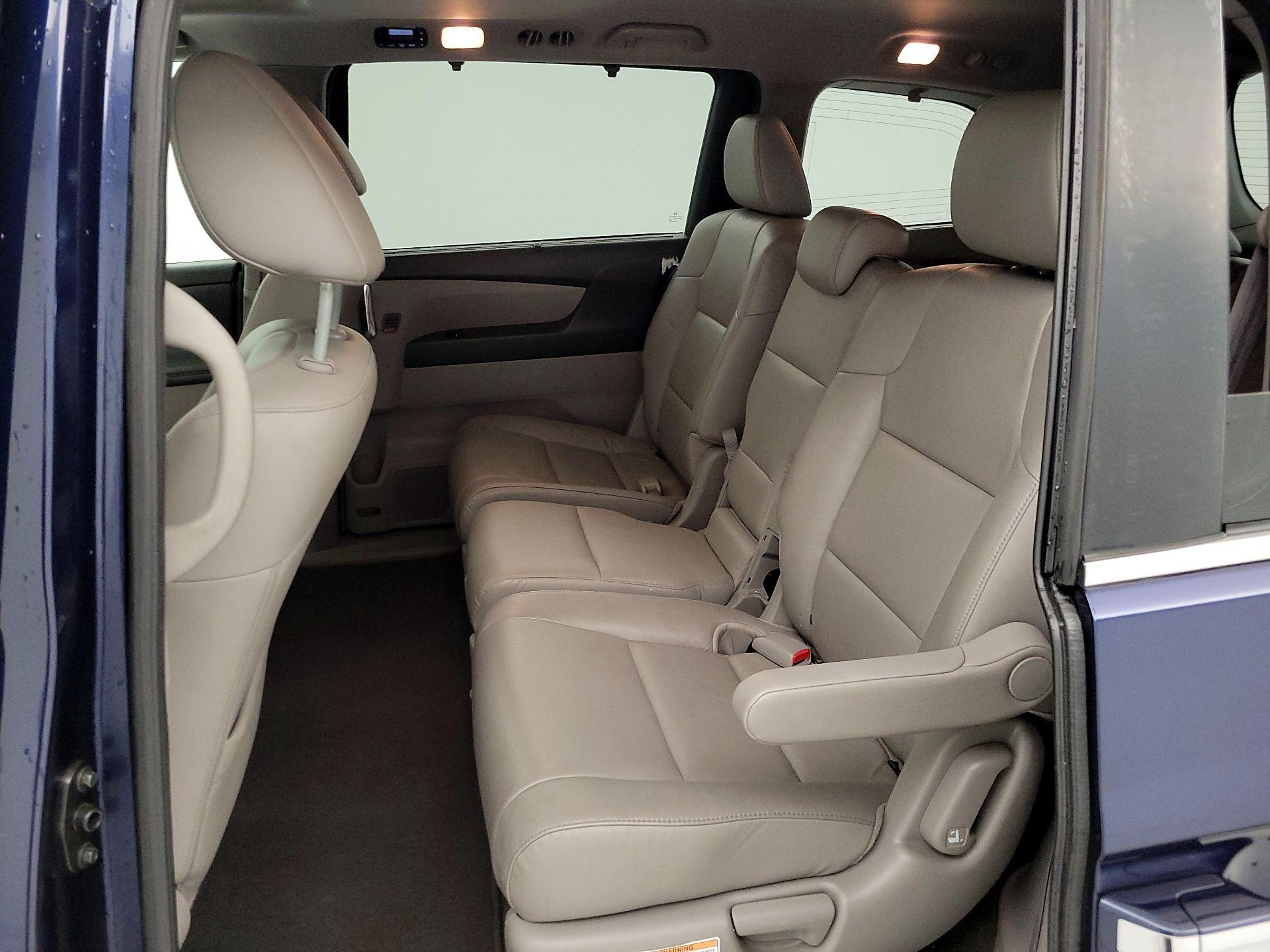 Thumbnail: 2015 Honda Odyssey - 20